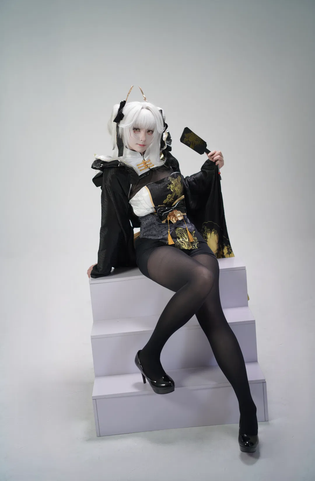 【白兔布兰儿cos】胜利女神白兔布兰儿，黑白金国风与二次元的碰撞 - 第 7 张