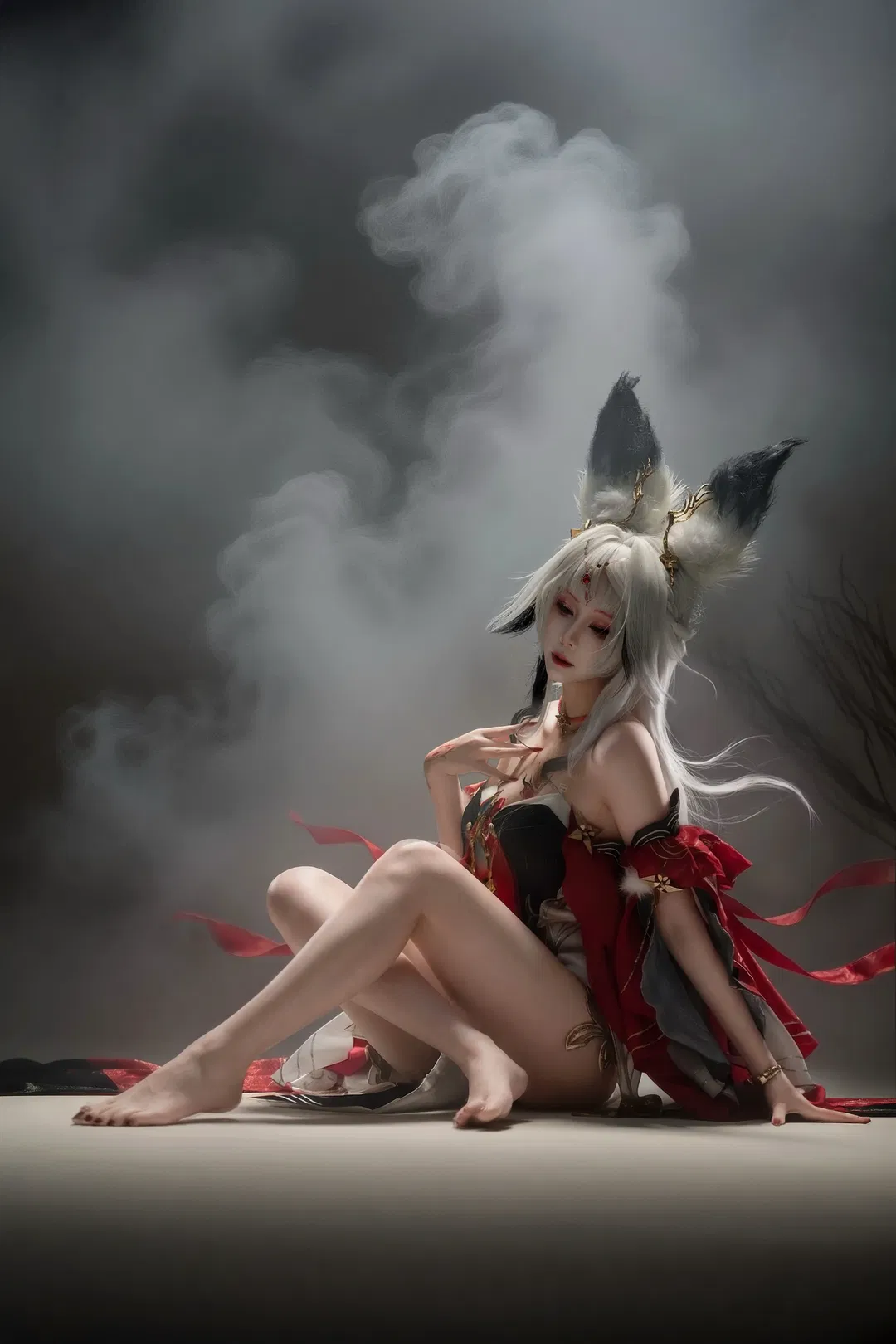 【心月狐cos】鸣潮暗雾红黑狐影，极致的冷艳神秘感 - 第 1 张