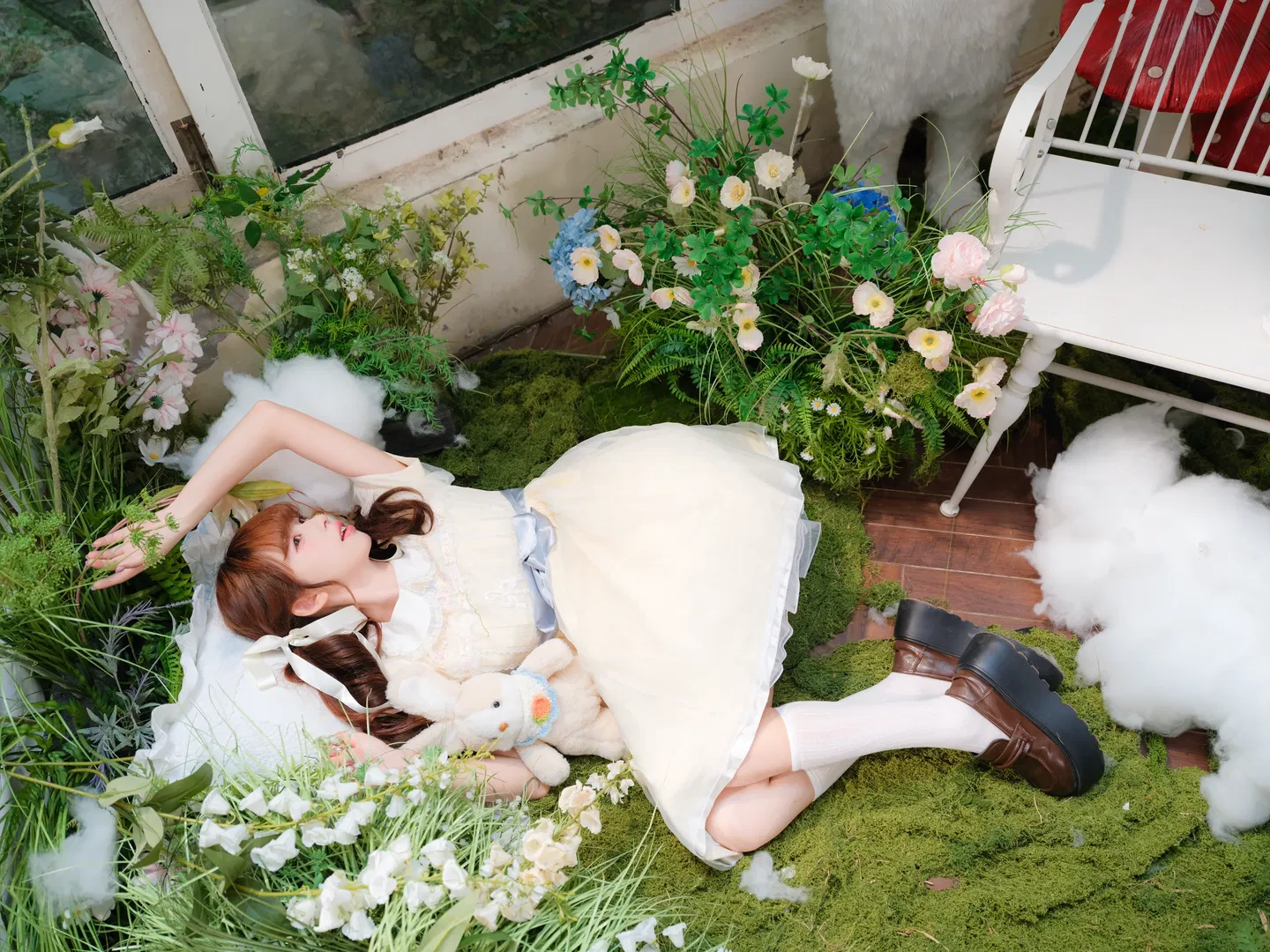法式复古洋装写真 温室花园里的童话感拉满 - 第 5 张