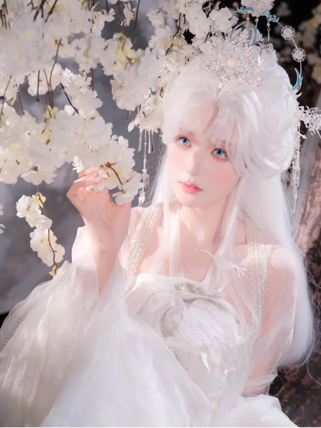 【孔雀明王cos】化身白羽神鳥，記錄一次靈動的古風攝影
