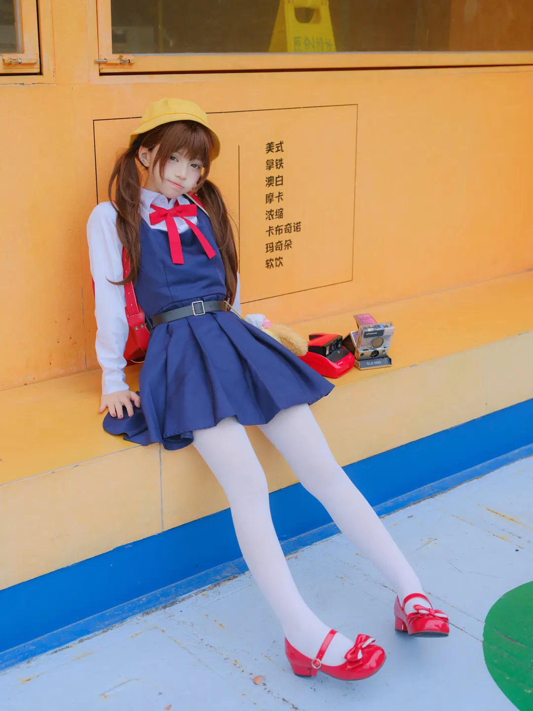 【时雨羽衣cos】黄帽双马尾与红书包的元气夏日记录 - 第 1 张