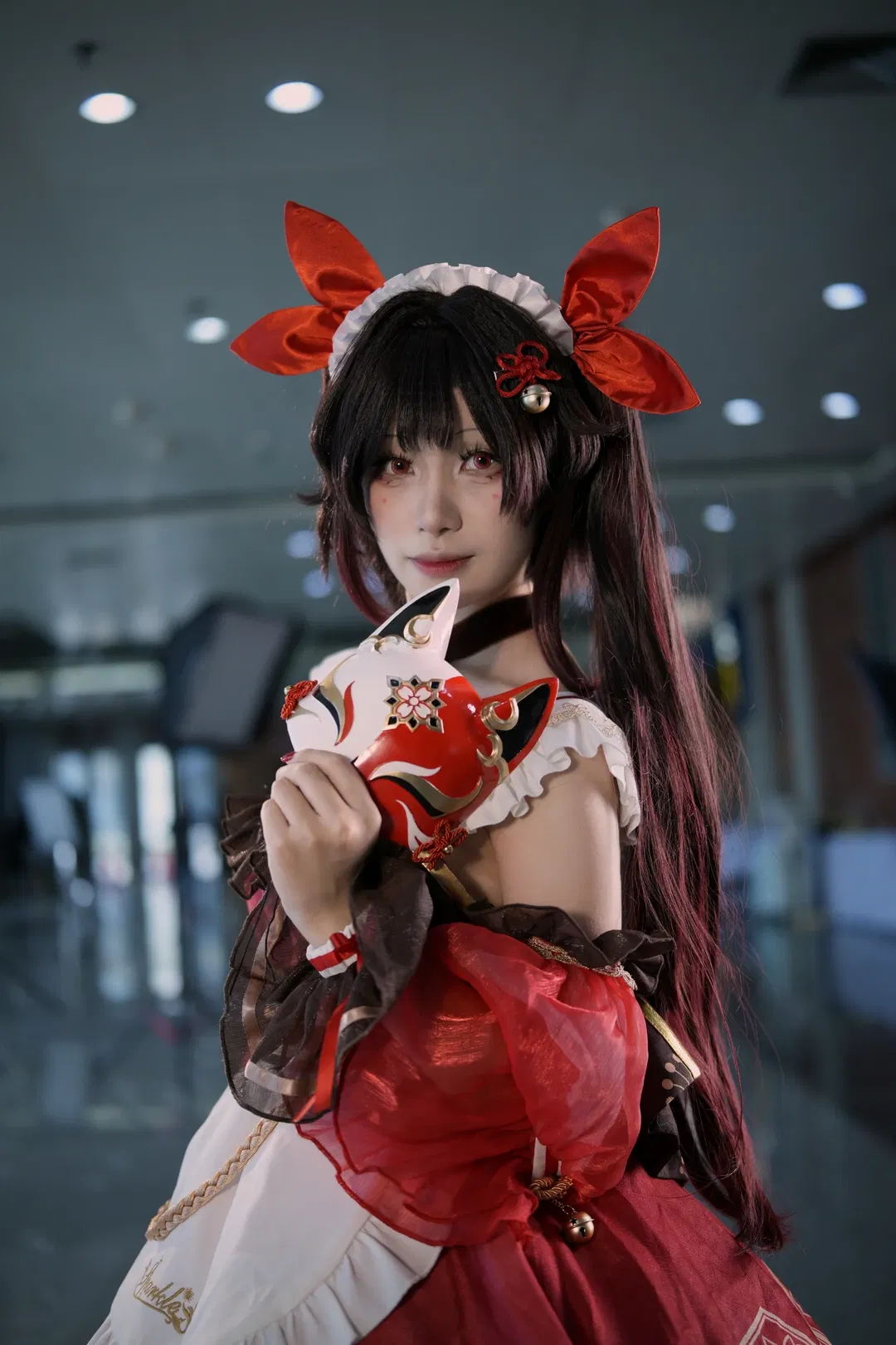 【花火cos】漫展上的红黑和风女仆造型 - 第 3 张