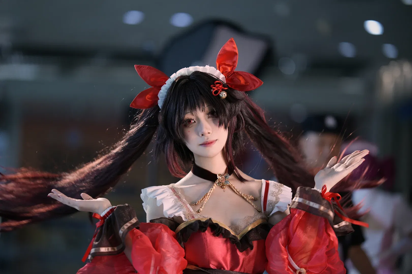 【花火cos】漫展上的红黑和风女仆造型 - 第 4 张