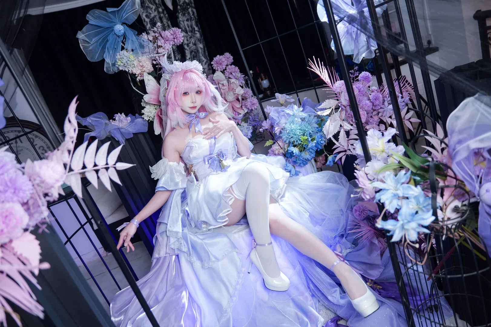 【爱莉希雅cos】崩坏3花间颂歌花嫁造型的笼中梦幻拍摄 - 第 3 张