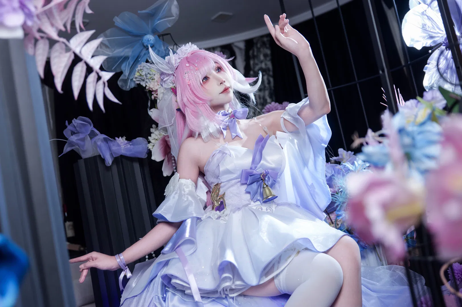 【爱莉希雅cos】崩坏3花间颂歌花嫁造型的笼中梦幻拍摄 - 第 4 张