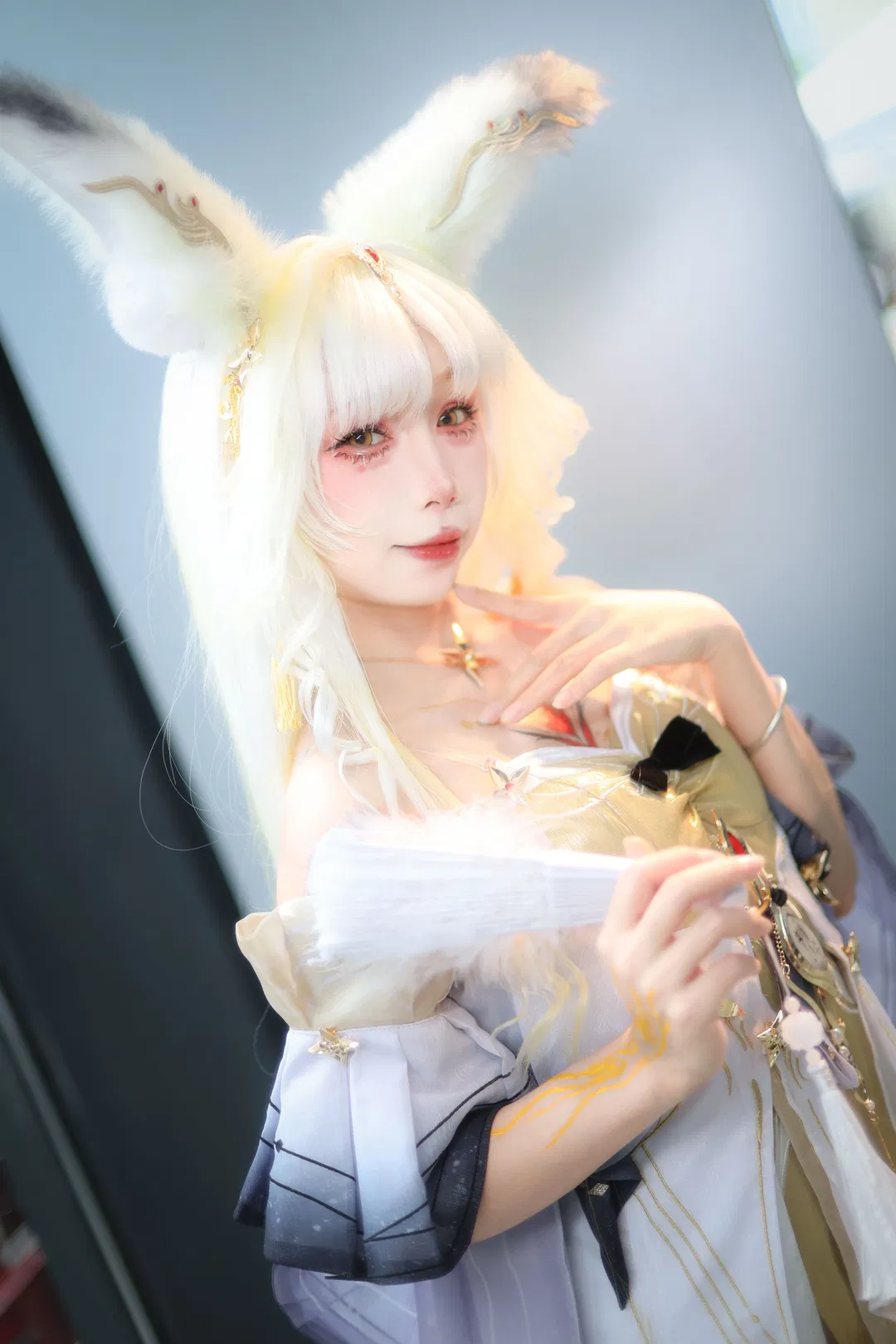 【心月狐cos】鸣潮心月狐二形态的漫展场照分享 - 第 2 张
