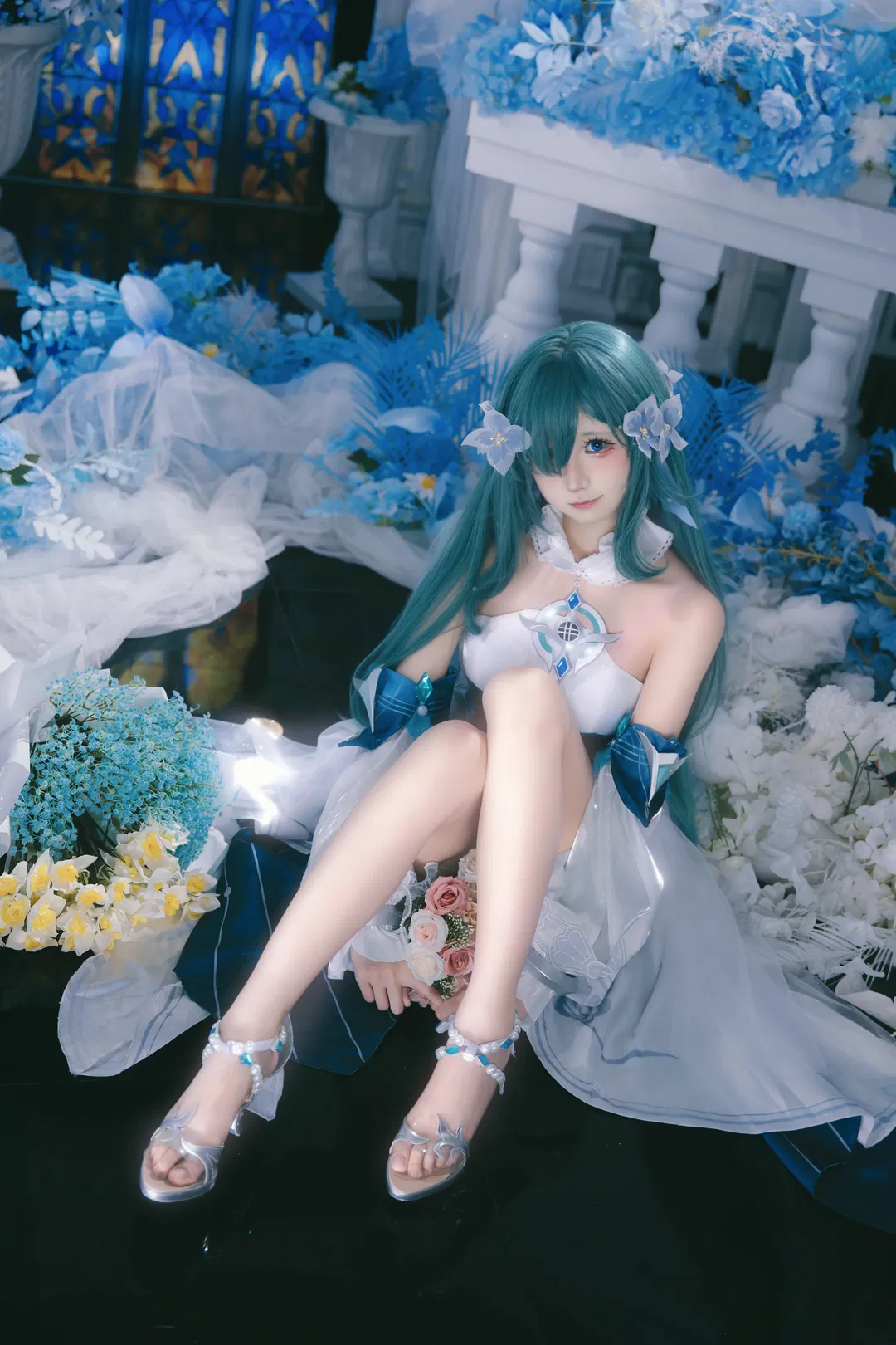 【沃雅妮莎cos】原神纯白殿堂下的深海歌谣 - 第 5 张