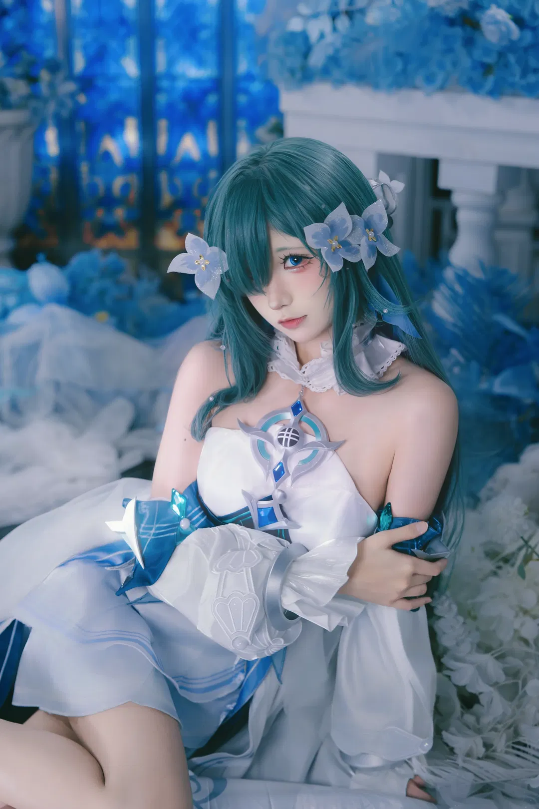 【沃雅妮莎cos】原神纯白殿堂下的深海歌谣 - 第 6 张