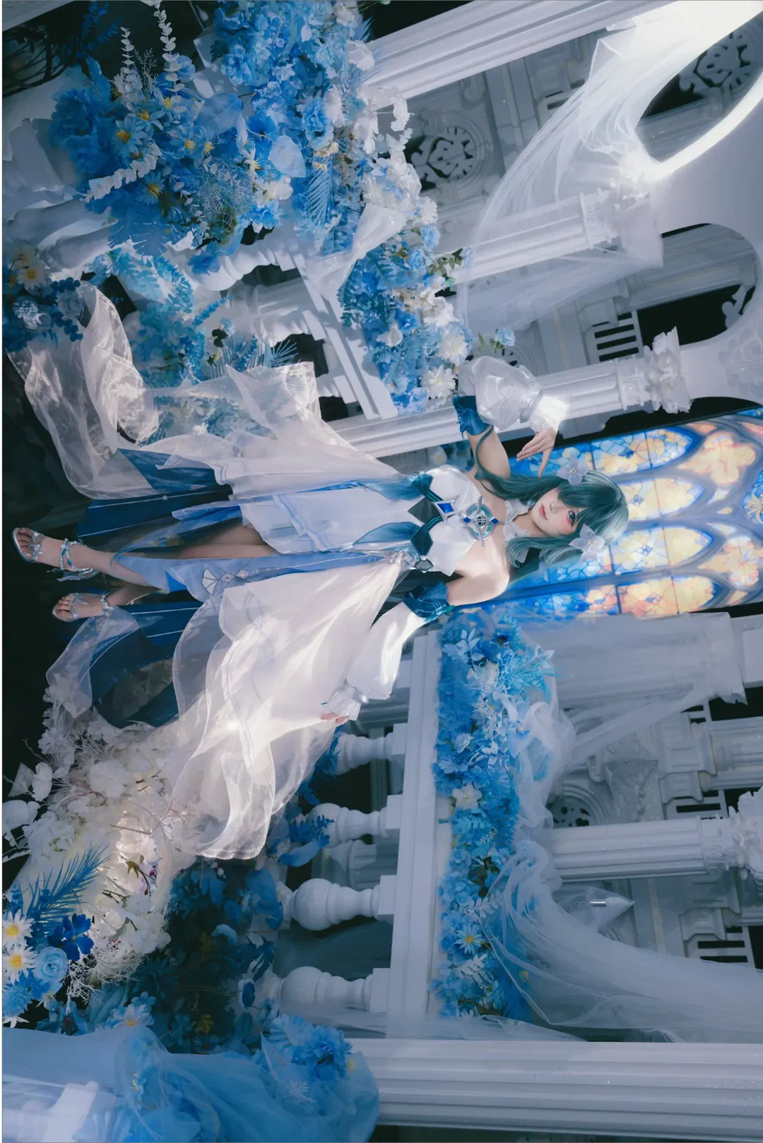 【沃雅妮莎cos】原神深海的歌者，花海與鏡面的唯美碰撞 - 第 3 張