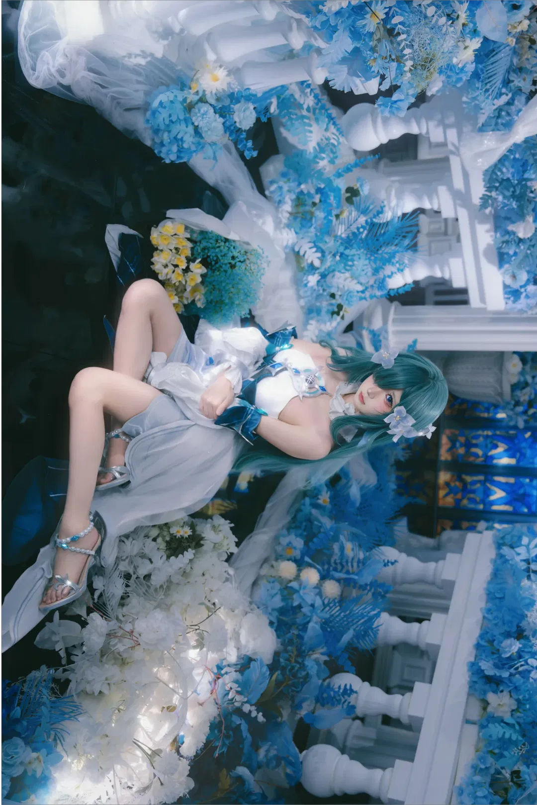 【沃雅妮莎cos】原神深海的歌者，花海與鏡面的唯美碰撞 - 第 4 張