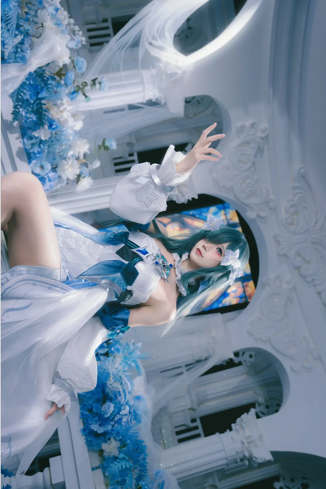 【沃雅妮莎cos】原神深海的歌者，花海與鏡面的唯美碰撞 - 第 6 張