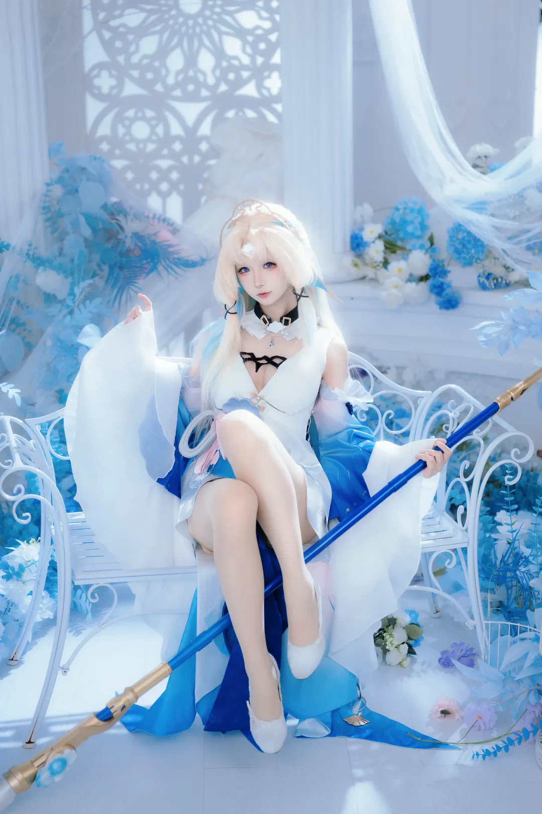 【真珠cos】崩坏星穹铁道 蓝白花海里的清冷圣洁感 - 第 8 张