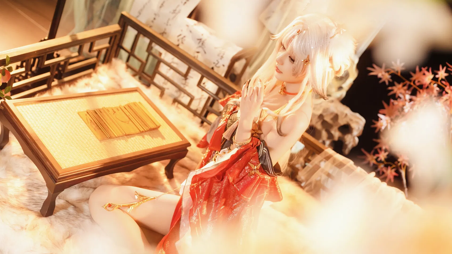 【鳴潮心月狐cos】鳴潮中的奇幻時刻，竹簡旁的暖光 - 第 3 張