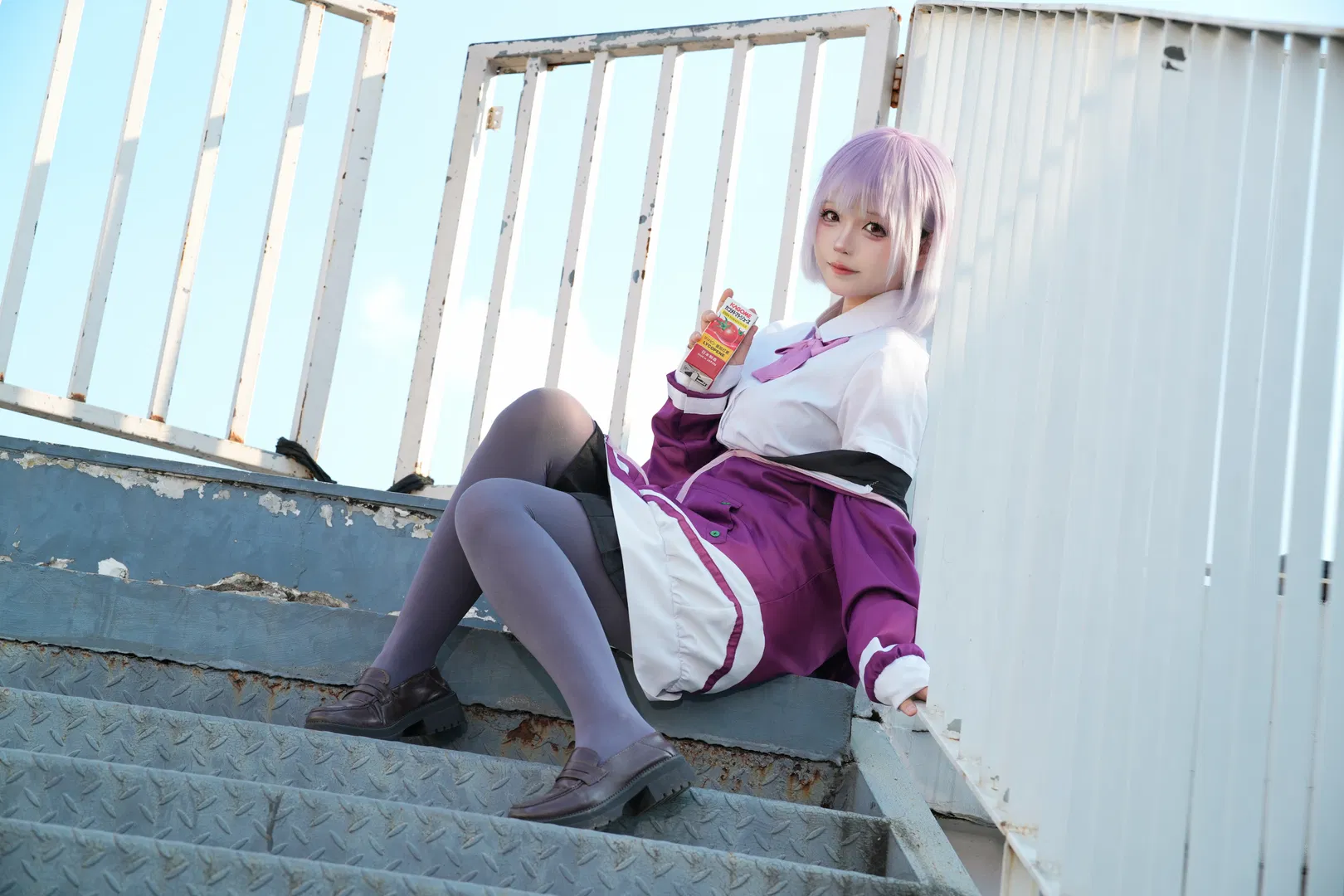 【新条茜cos】SSSS古利特天台上的怪兽使魔与果汁