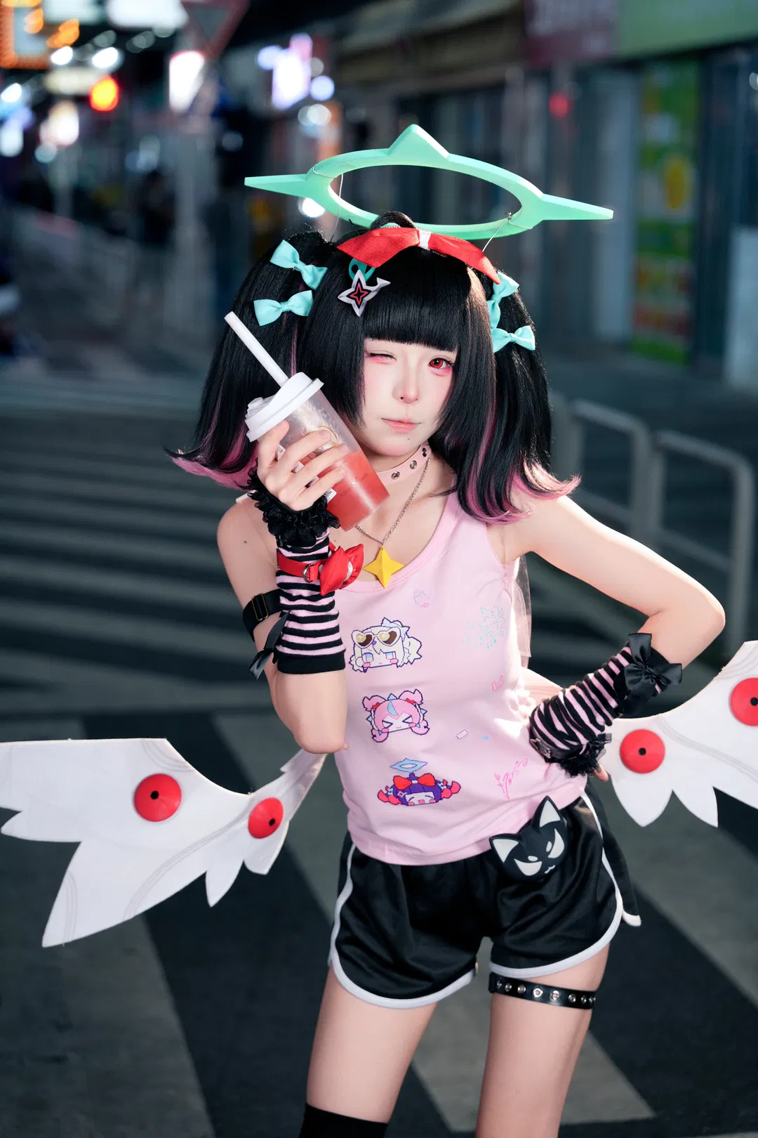 【南宮羽cos】絕區零街頭穿搭，粉色小背心暗黑與甜美混搭 - 第 6 張