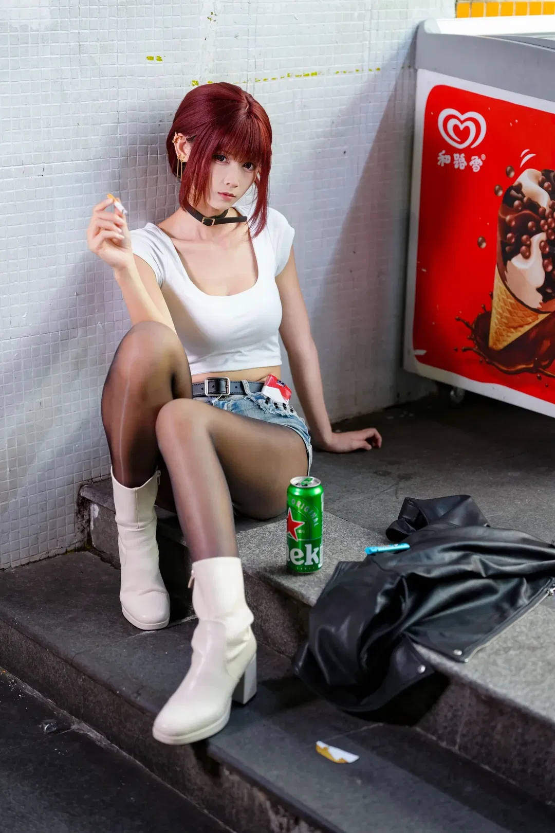 山田小姐cos 深夜便利店後門的吸菸街拍 - 第 14 張