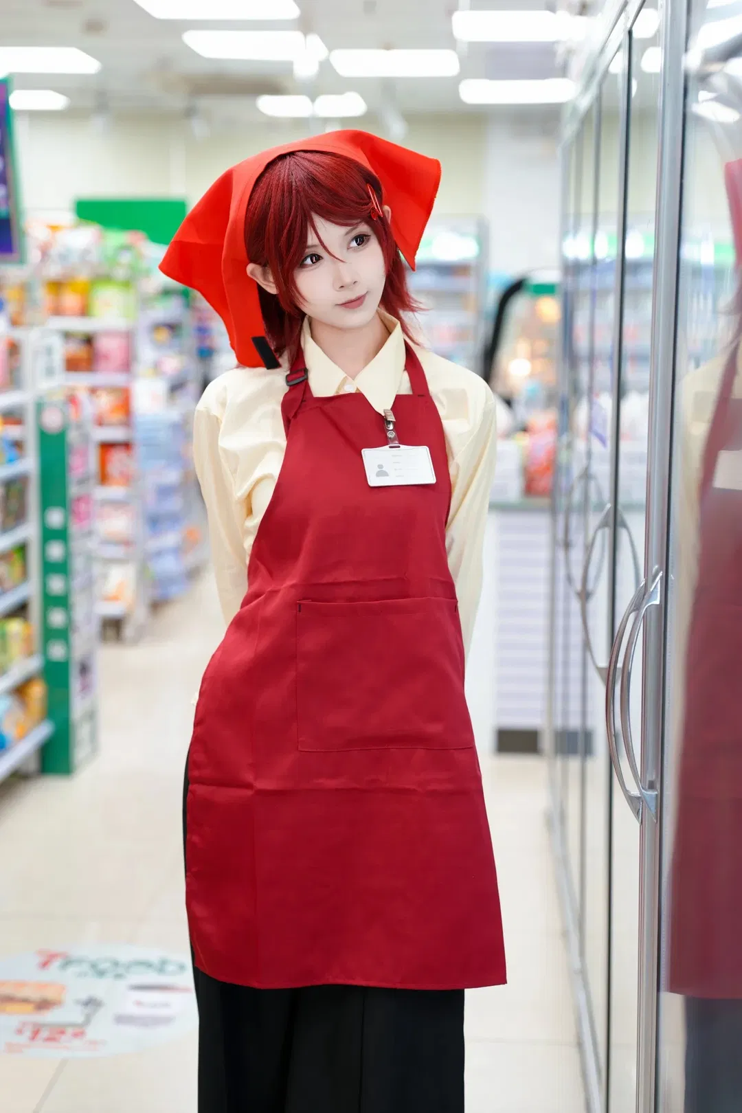 山田小姐cos 深夜便利店後門的吸菸街拍 - 第 2 張