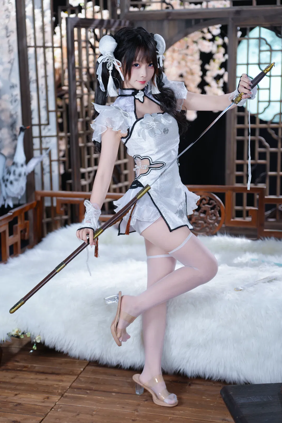 【殷紫萍cos】永劫无间玉髓冰心，白丝持剑的飒爽江湖 - 第 10 张