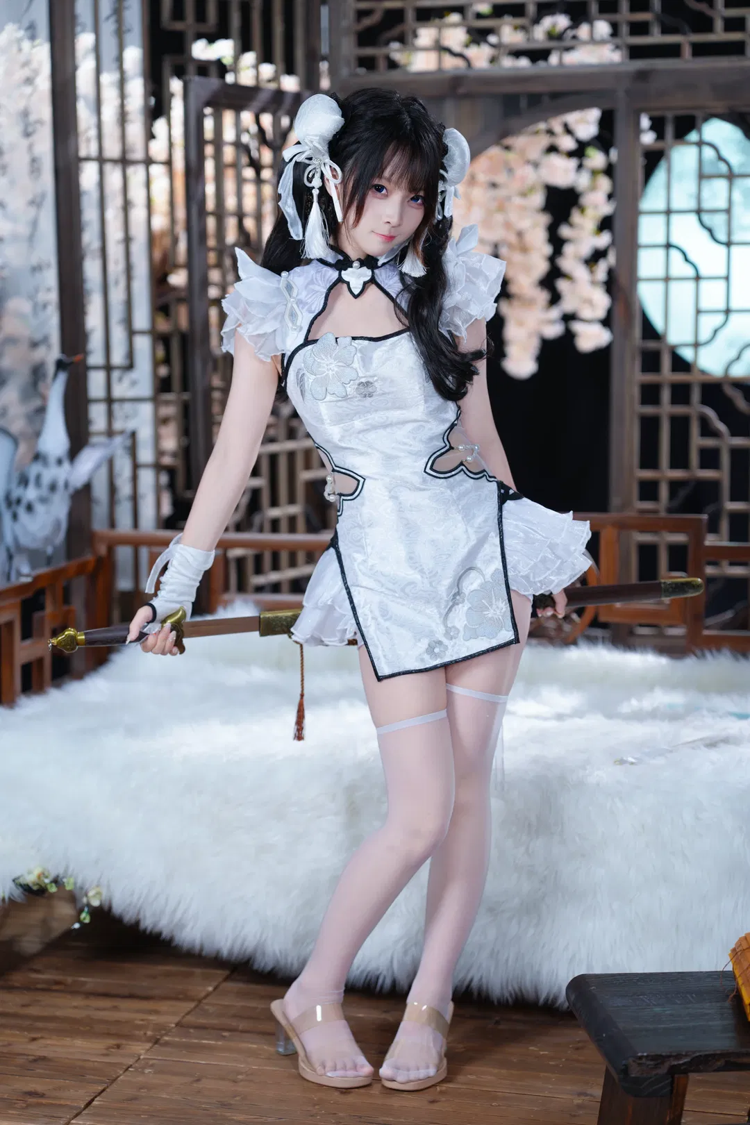 【殷紫萍cos】永劫无间玉髓冰心，白丝持剑的飒爽江湖 - 第 14 张