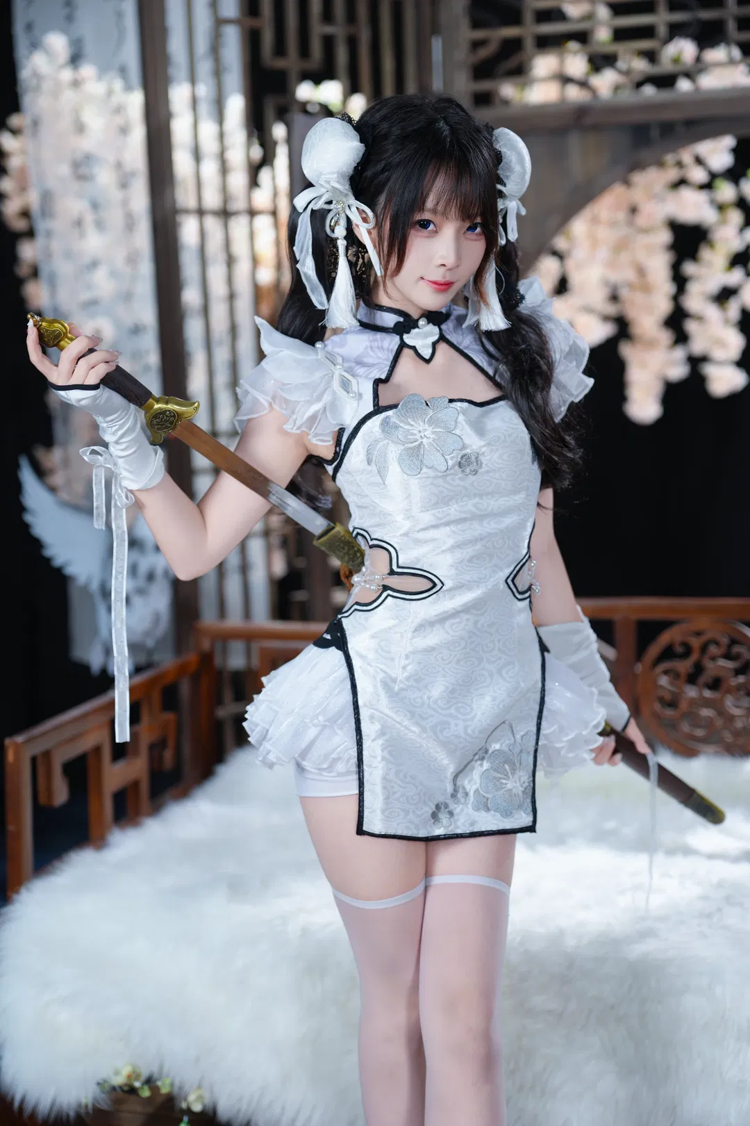【殷紫萍cos】永劫无间玉髓冰心，白丝持剑的飒爽江湖 - 第 5 张