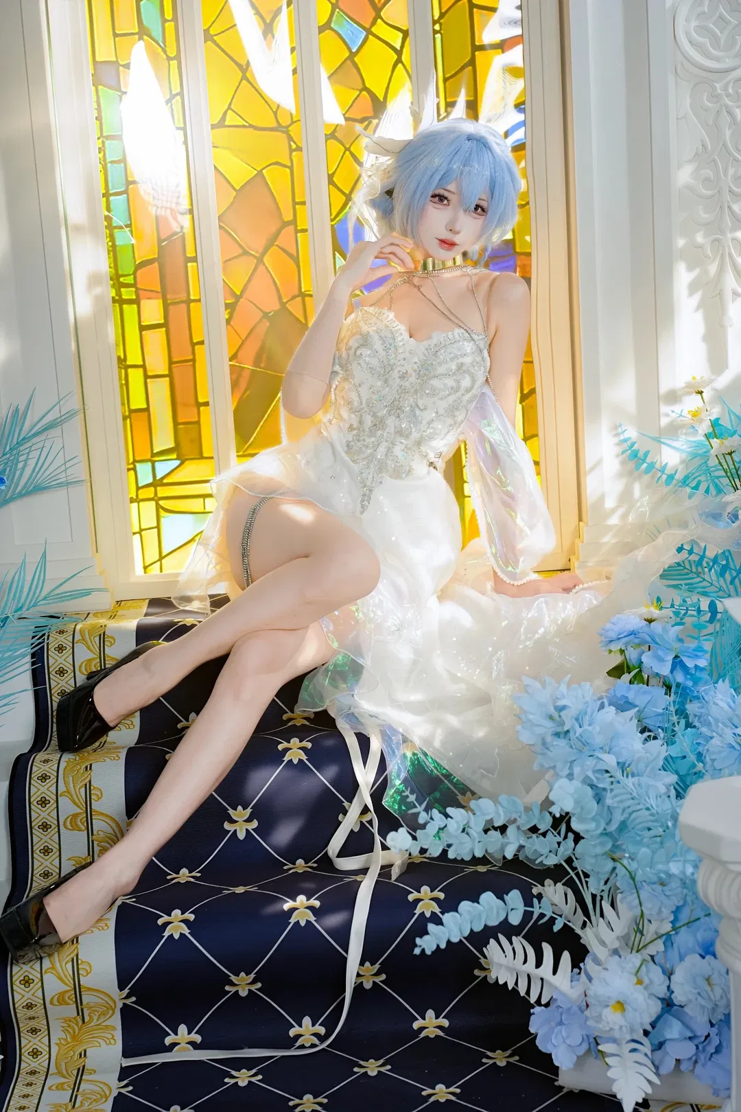 【守岸人cos】鸣潮守岸人，彩窗与钢琴前的光影记录 - 第 4 张