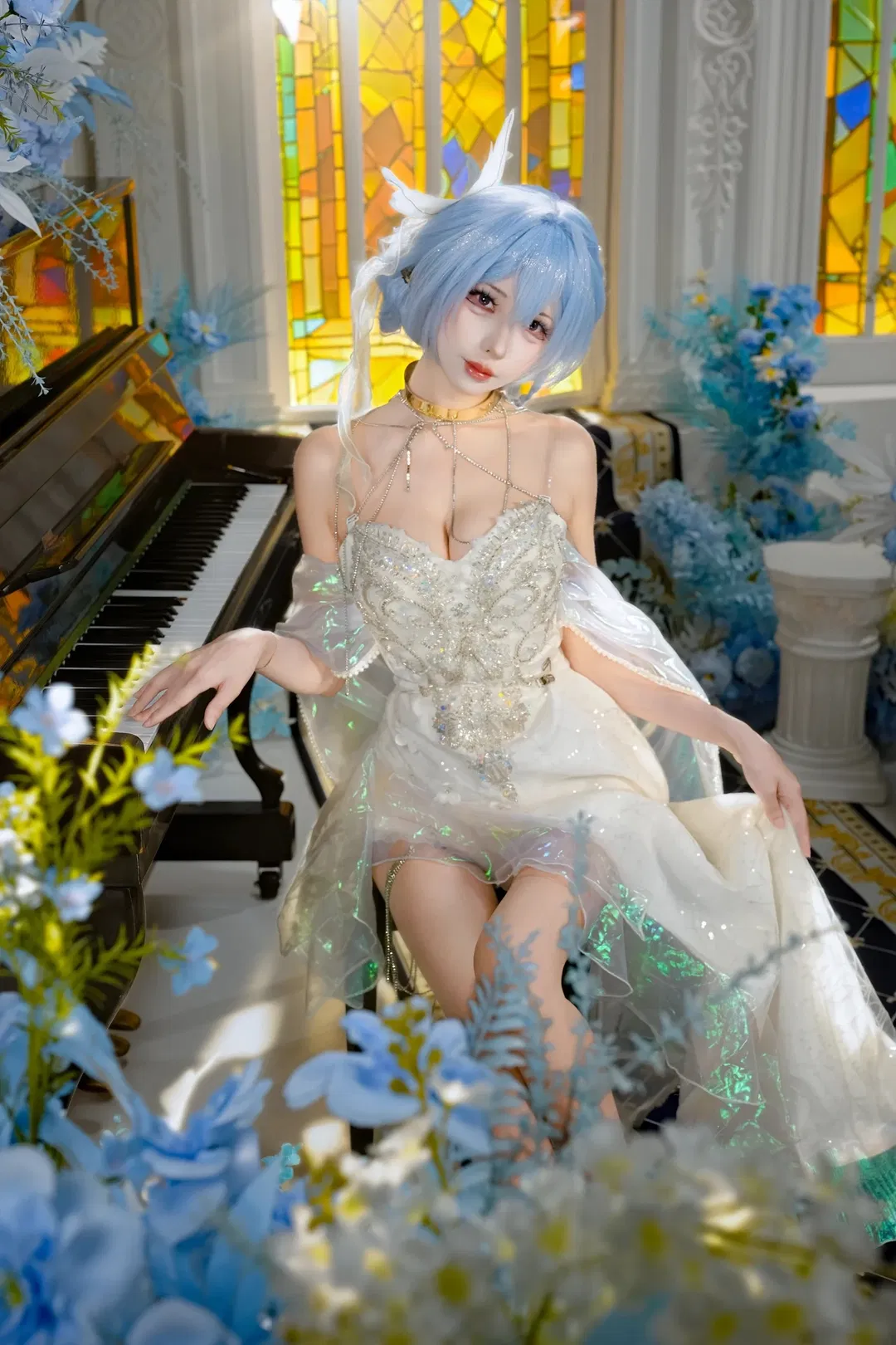 【守岸人cos】鸣潮守岸人，彩窗与钢琴前的光影记录 - 第 9 张