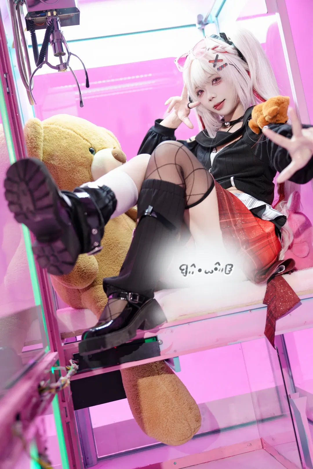 【火花cos】崩坏星穹铁道里的粉黑甜酷少女 - 第 2 张