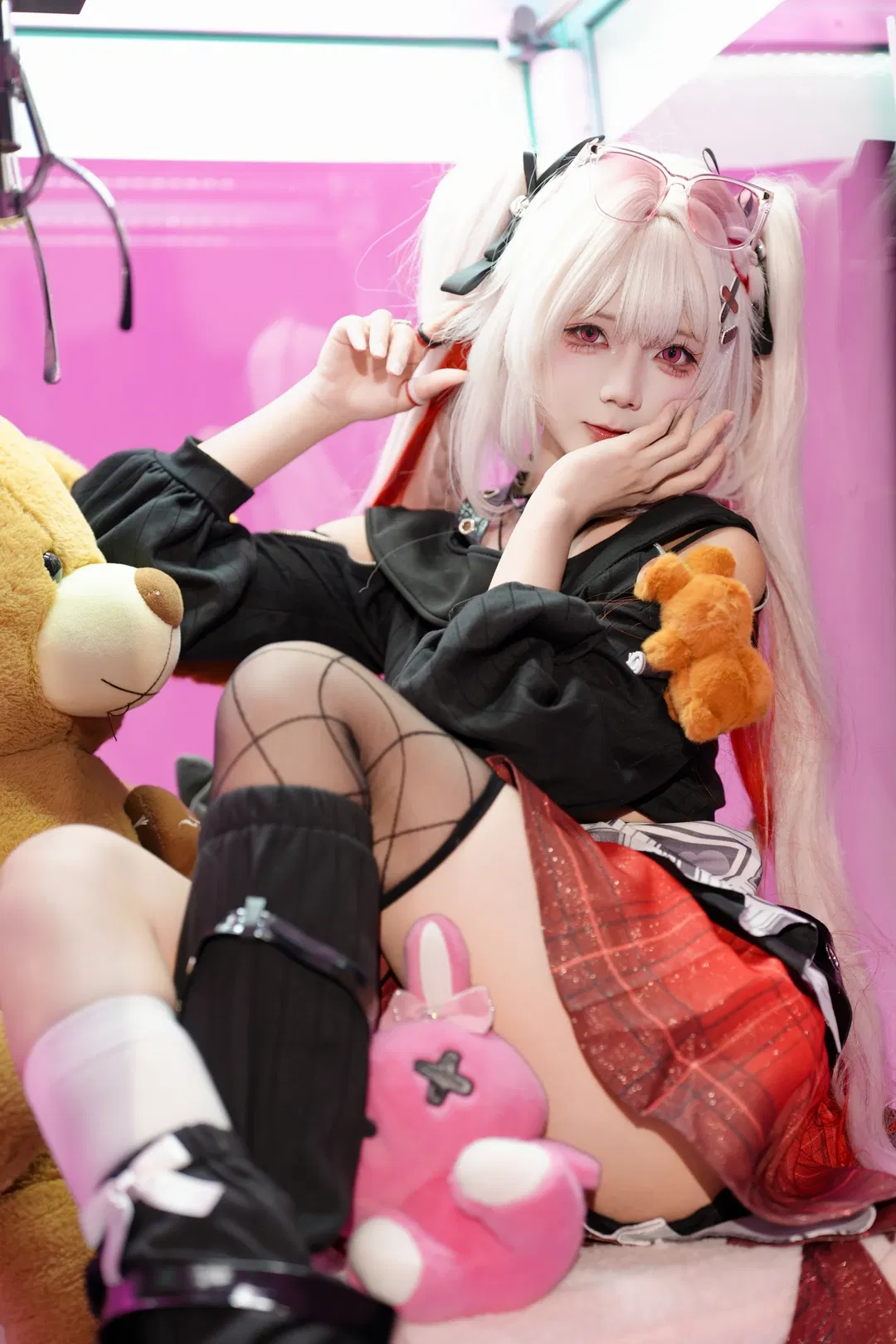 【火花cos】崩坏星穹铁道里的粉黑甜酷少女 - 第 7 张