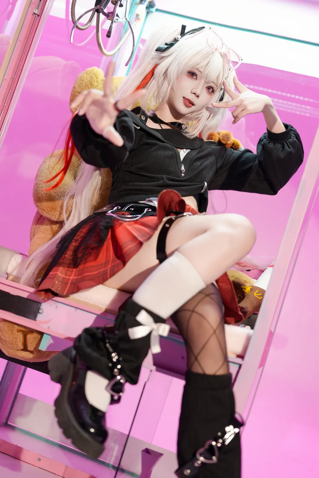 【火花cos】崩坏星穹铁道里的粉黑甜酷少女 - 第 9 张