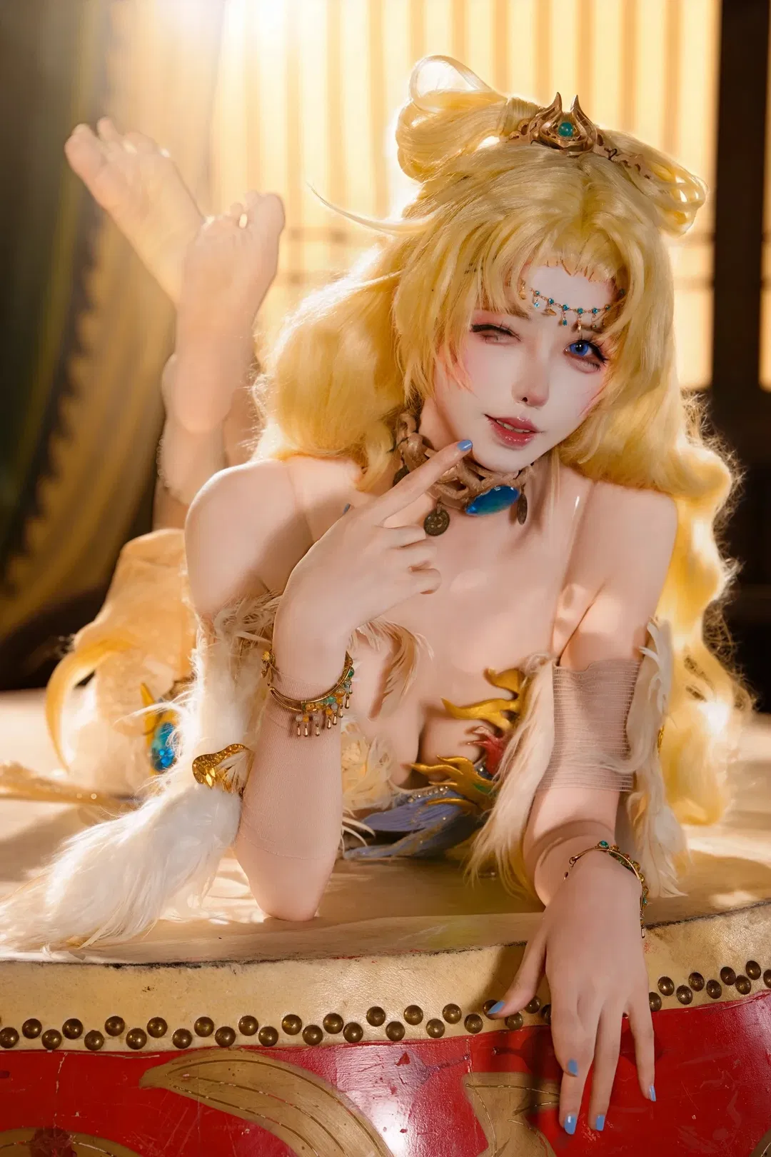 【玉玲珑cos】永劫无间赤阳天狐，光影下的红鼓之舞 - 第 2 张