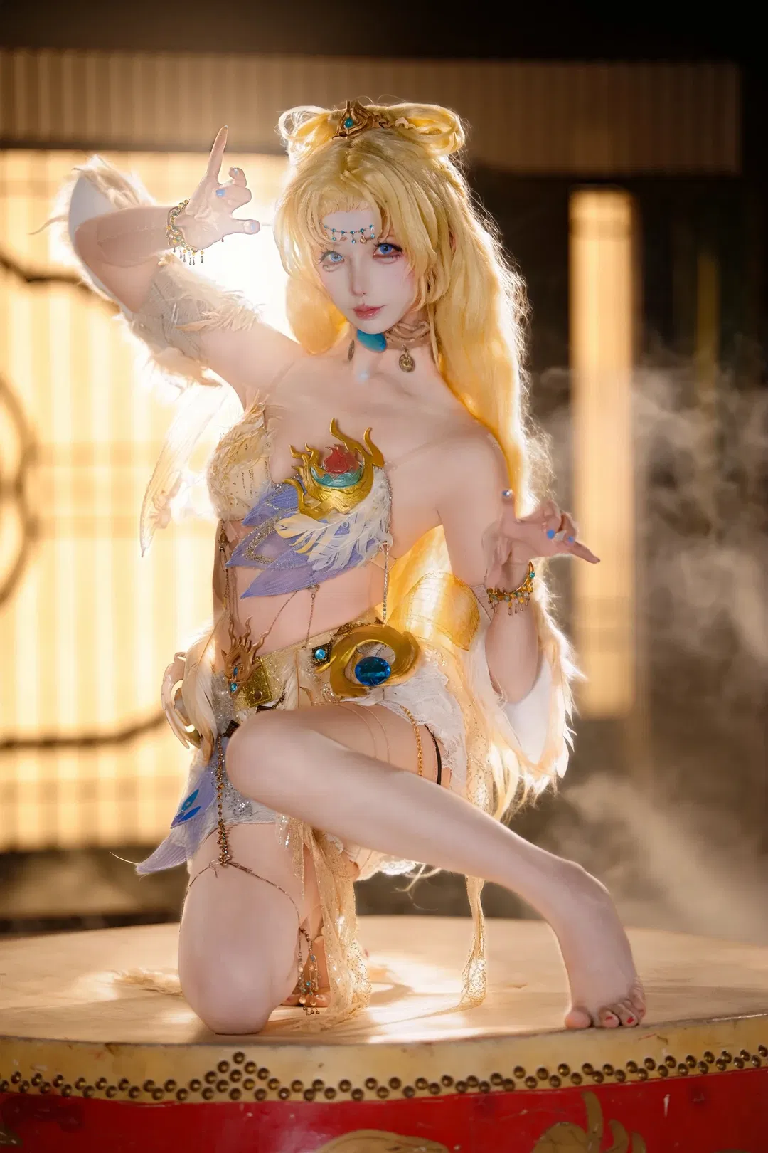 【玉玲珑cos】永劫无间赤阳天狐，光影下的红鼓之舞 - 第 8 张