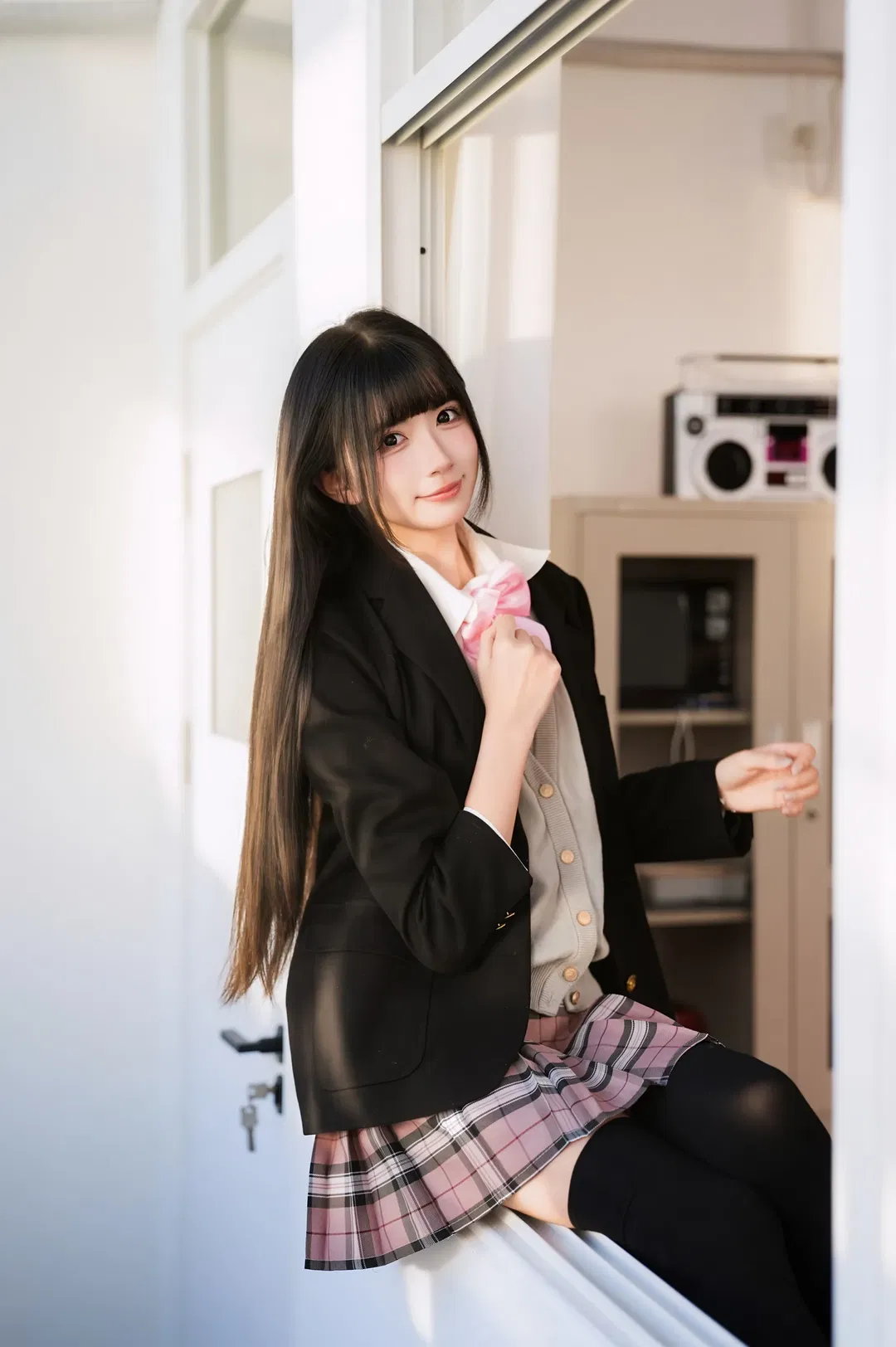 光影里的教室日常，这套JK制服真的好拍 - 第 14 张
