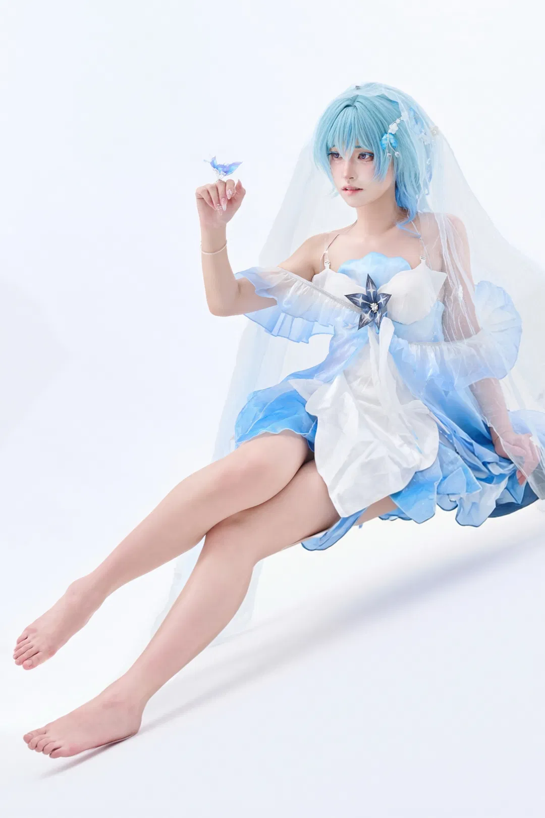 【守岸人cos】鸣潮里的蓝白配色，轻盈纱裙细节展示 - 第 1 张