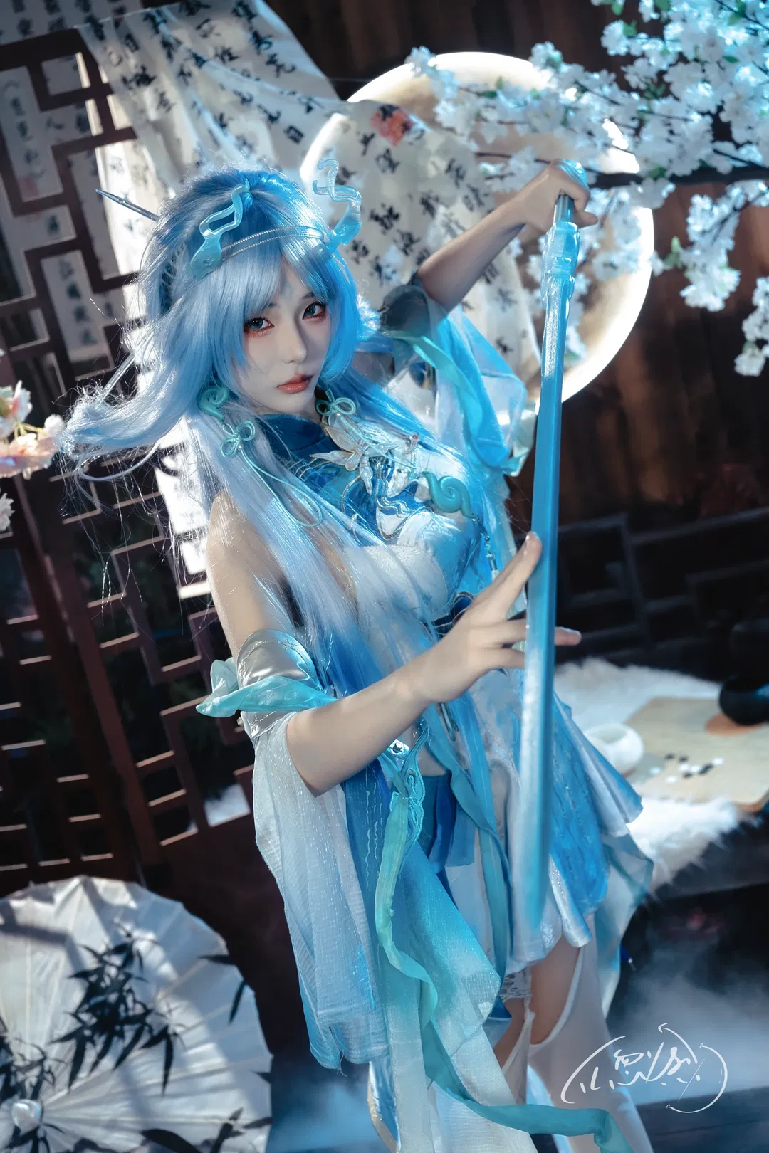 【清宵cos】鸣潮冷脸师尊古风摄影 - 第 2 张