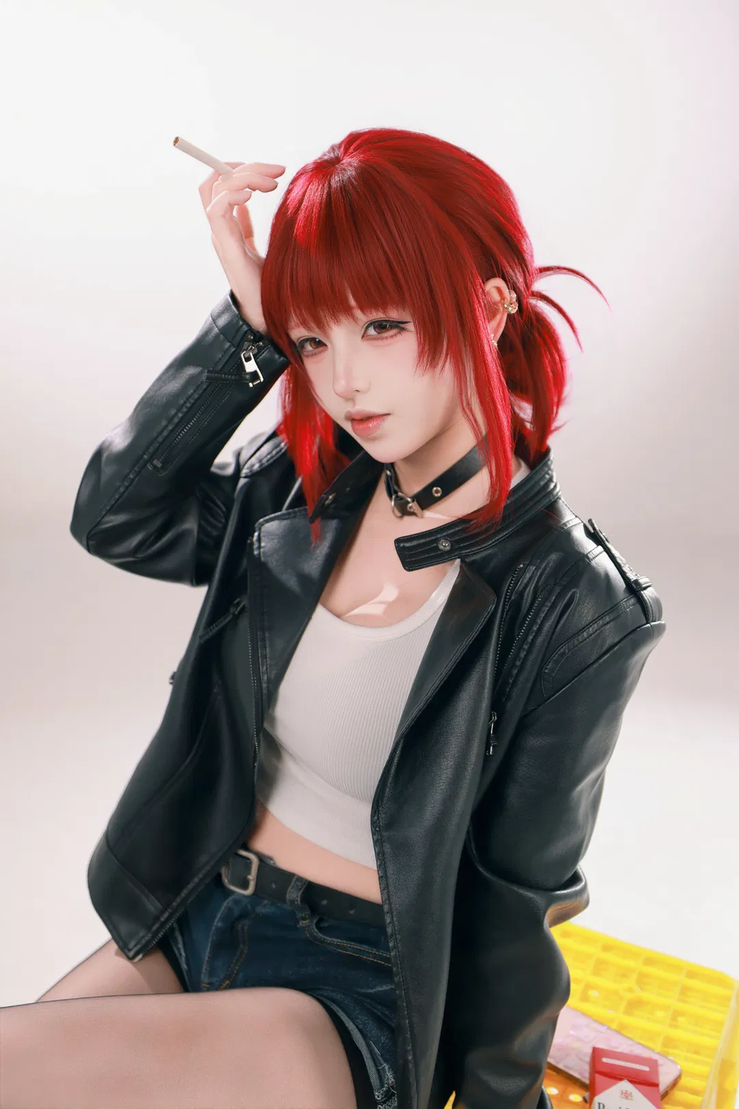 【山田cos】白棚光影下的超市后门吸烟日常 - 第 8 张