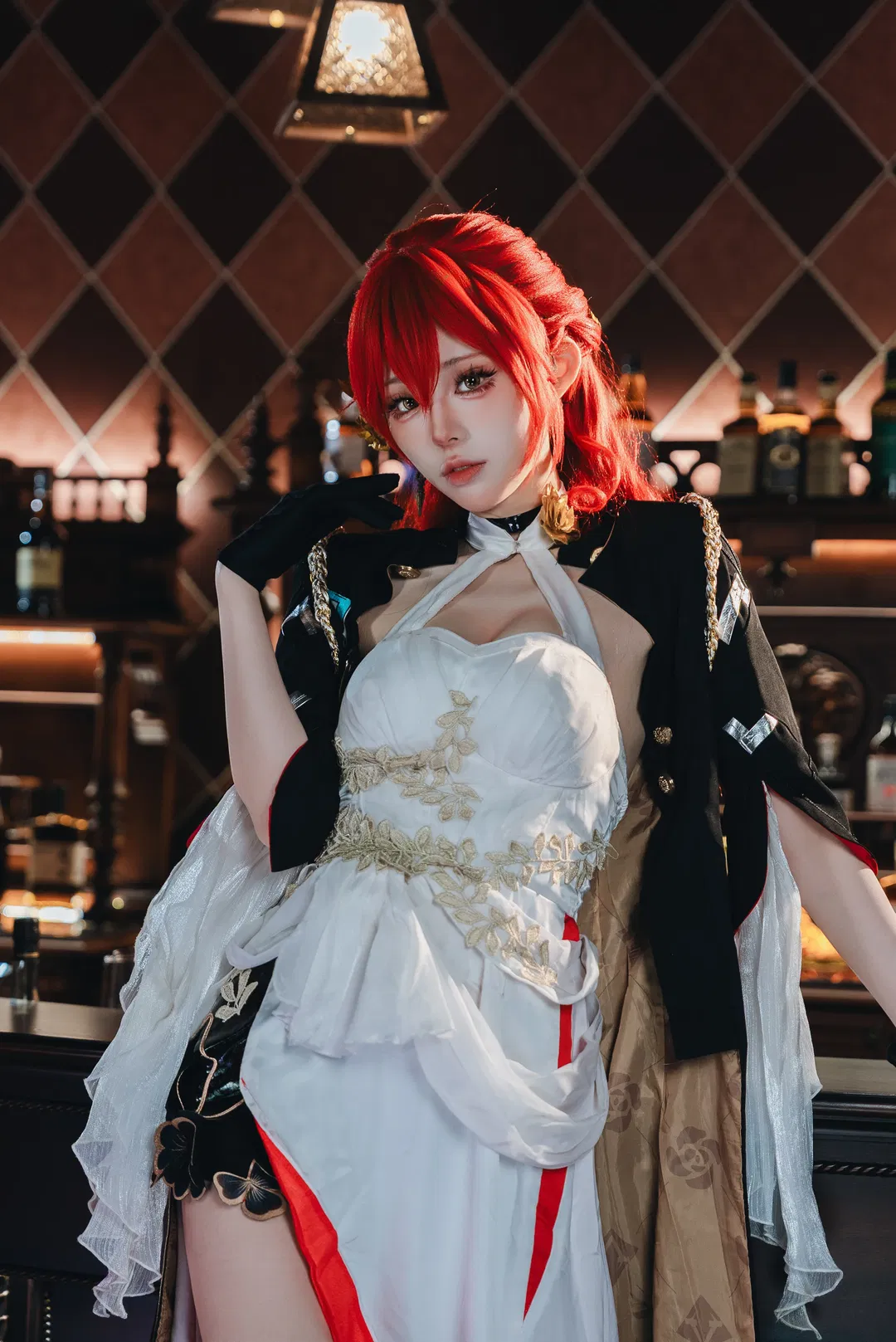 【姬子cos】暂别星辰航线，落座深夜酒馆 - 第 2 张