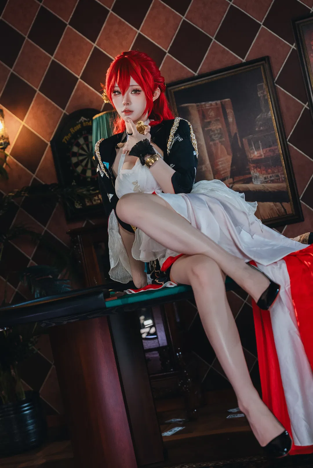 【姬子cos】暂别星辰航线，落座深夜酒馆 - 第 3 张