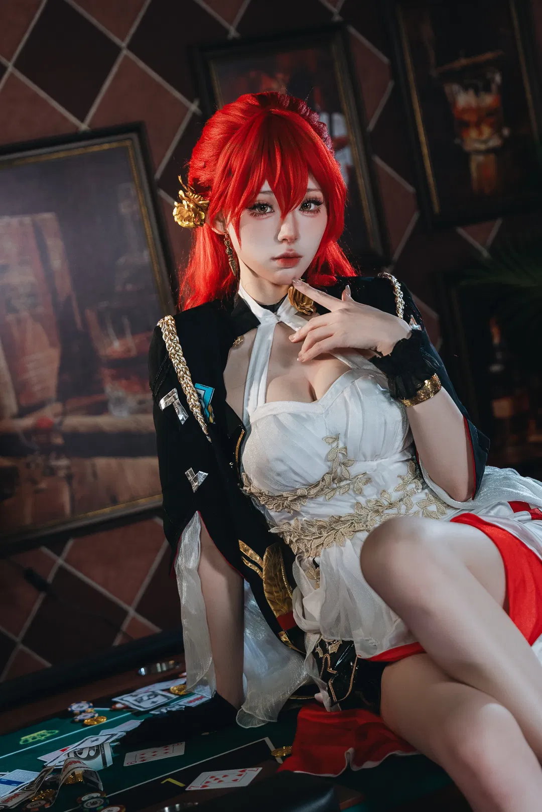 【姬子cos】暂别星辰航线，落座深夜酒馆 - 第 4 张