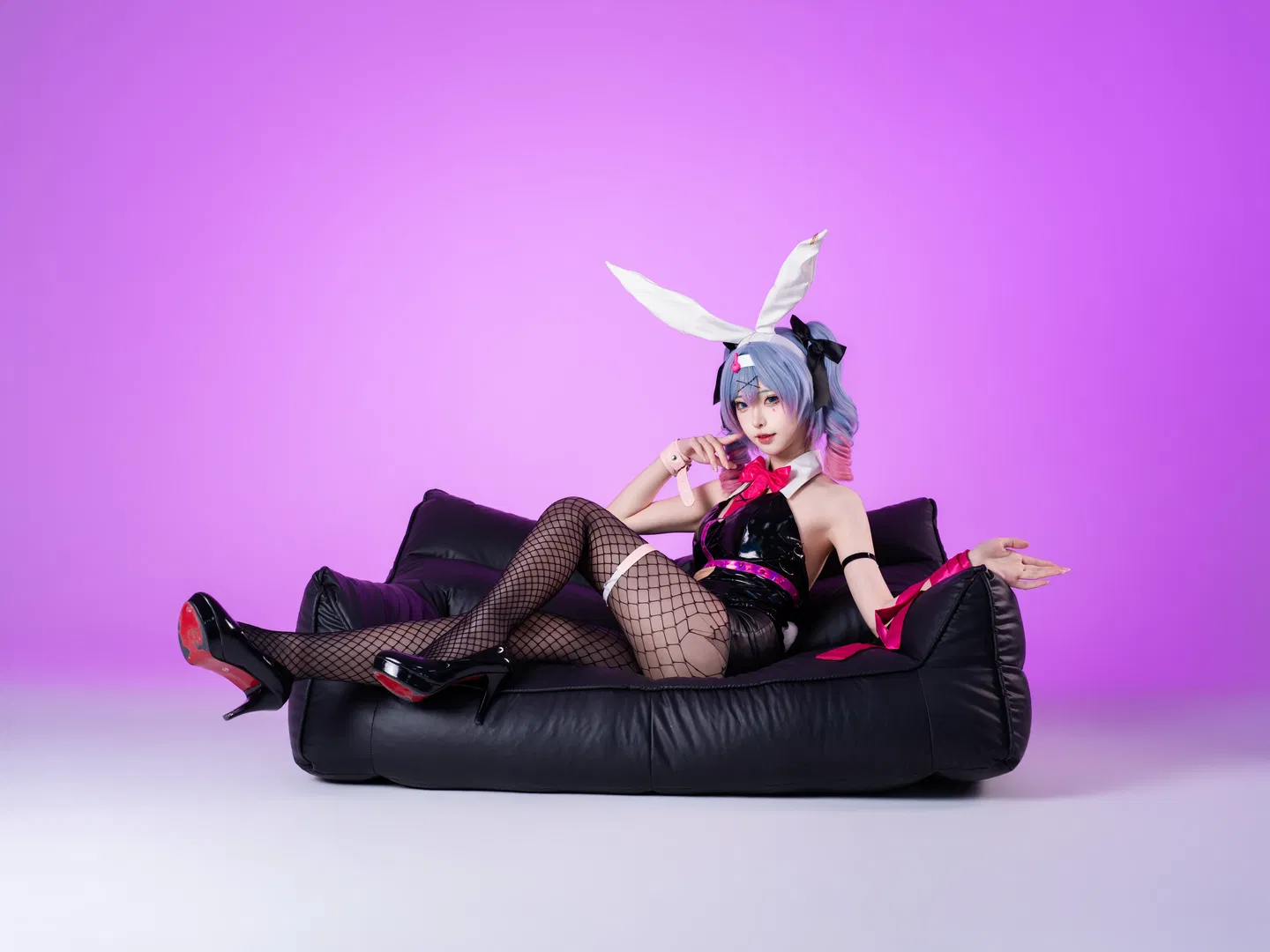 【初音未来cos】兔子洞系列最终章，白棚光影下的质感呈现 - 第 8 张