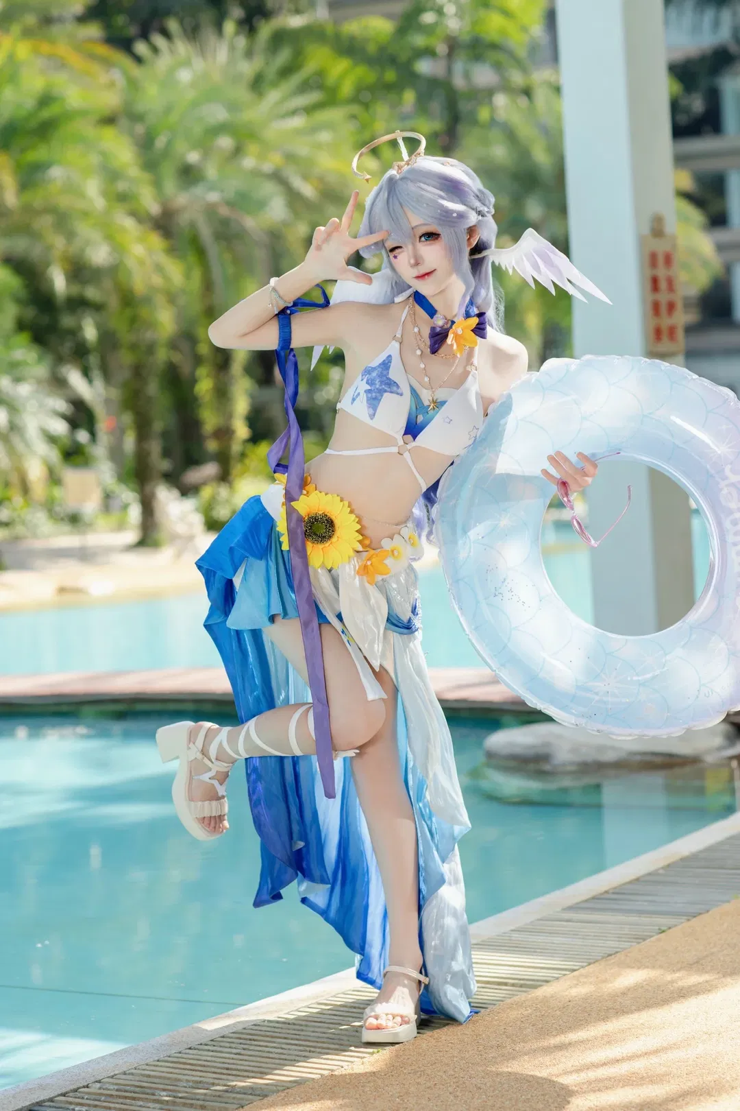 【知更鸟cos】晴空因你而闪耀，崩坏星穹铁道泳池拍摄记录 - 第 4 张
