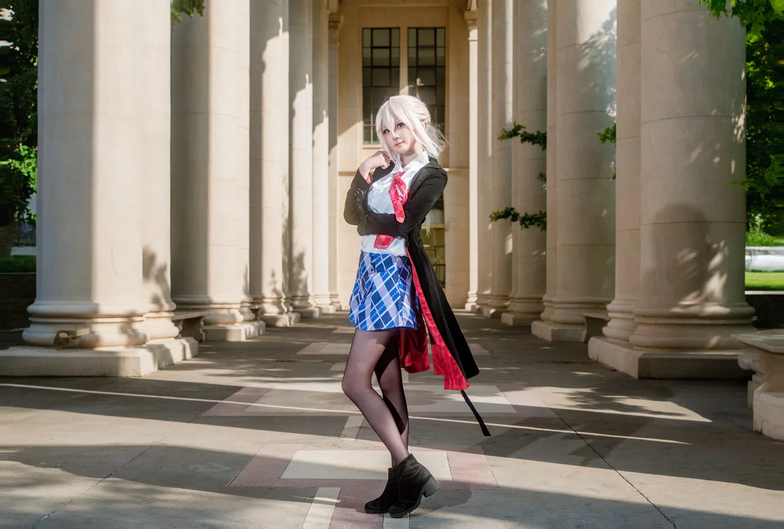 【阿尔托莉雅cos】Fate/Grand Order黑呆英灵旅装与快餐道具的奇妙碰撞 - 第 5 张
