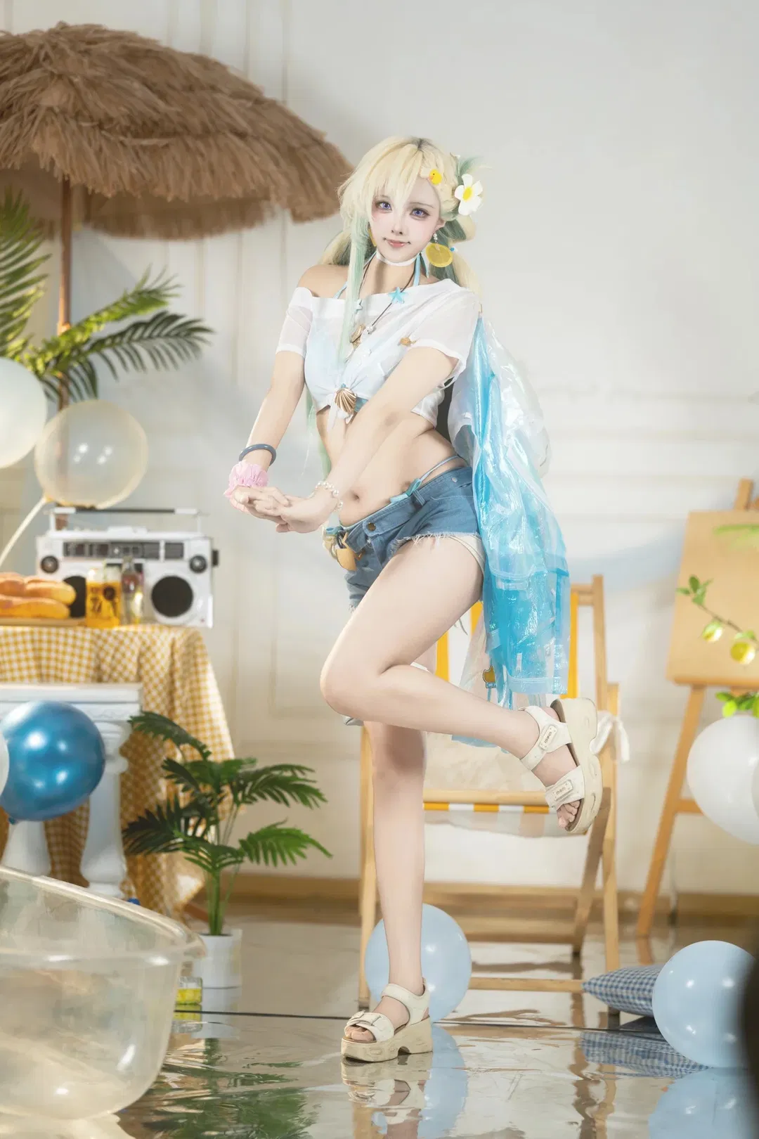 【琳奈cos】鸣潮夏日海滩的清凉装扮 - 第 6 张