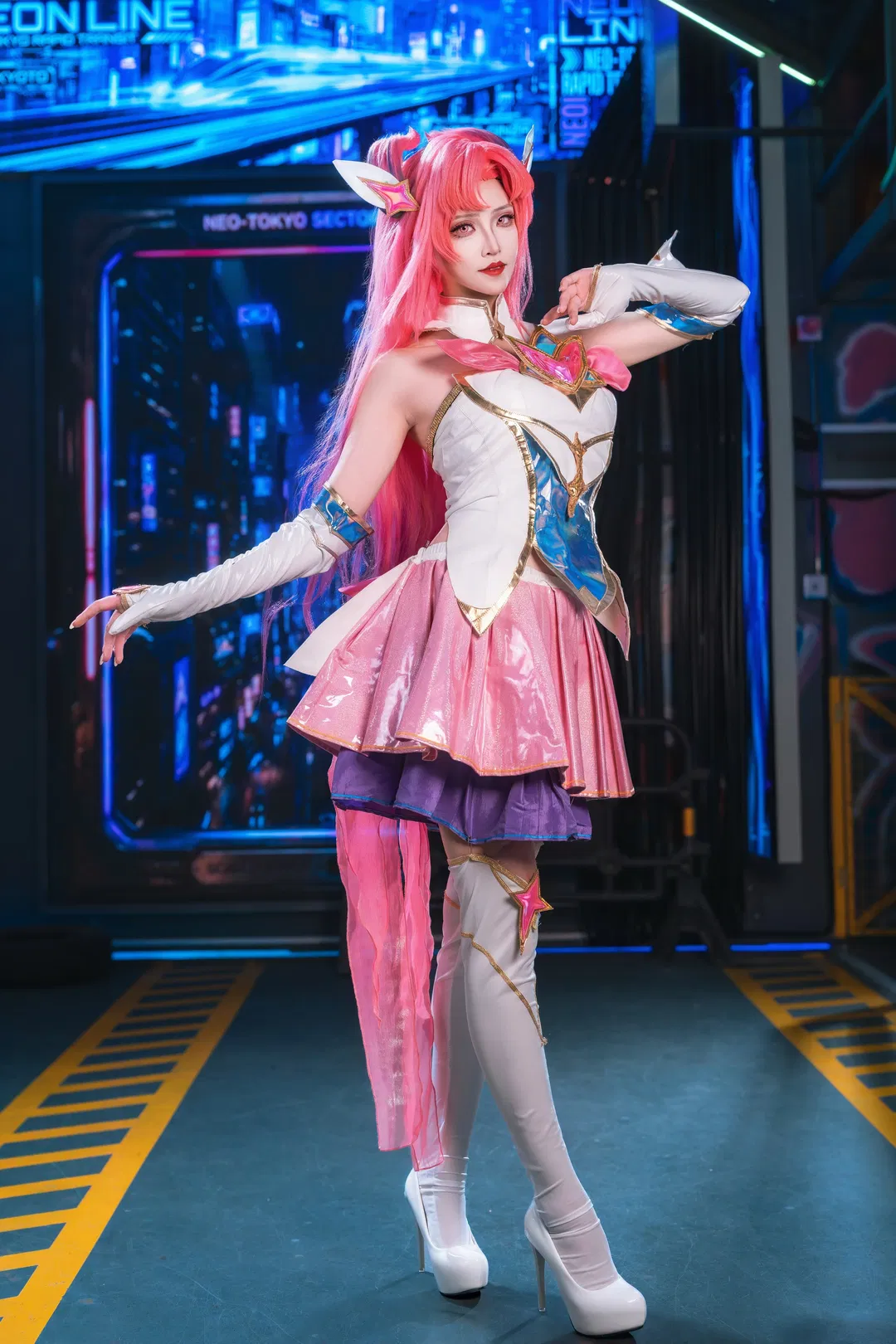 【卡莎cos】英雄联盟星之守护者第一弹，赛博朋克风棚拍记录 - 第 2 张