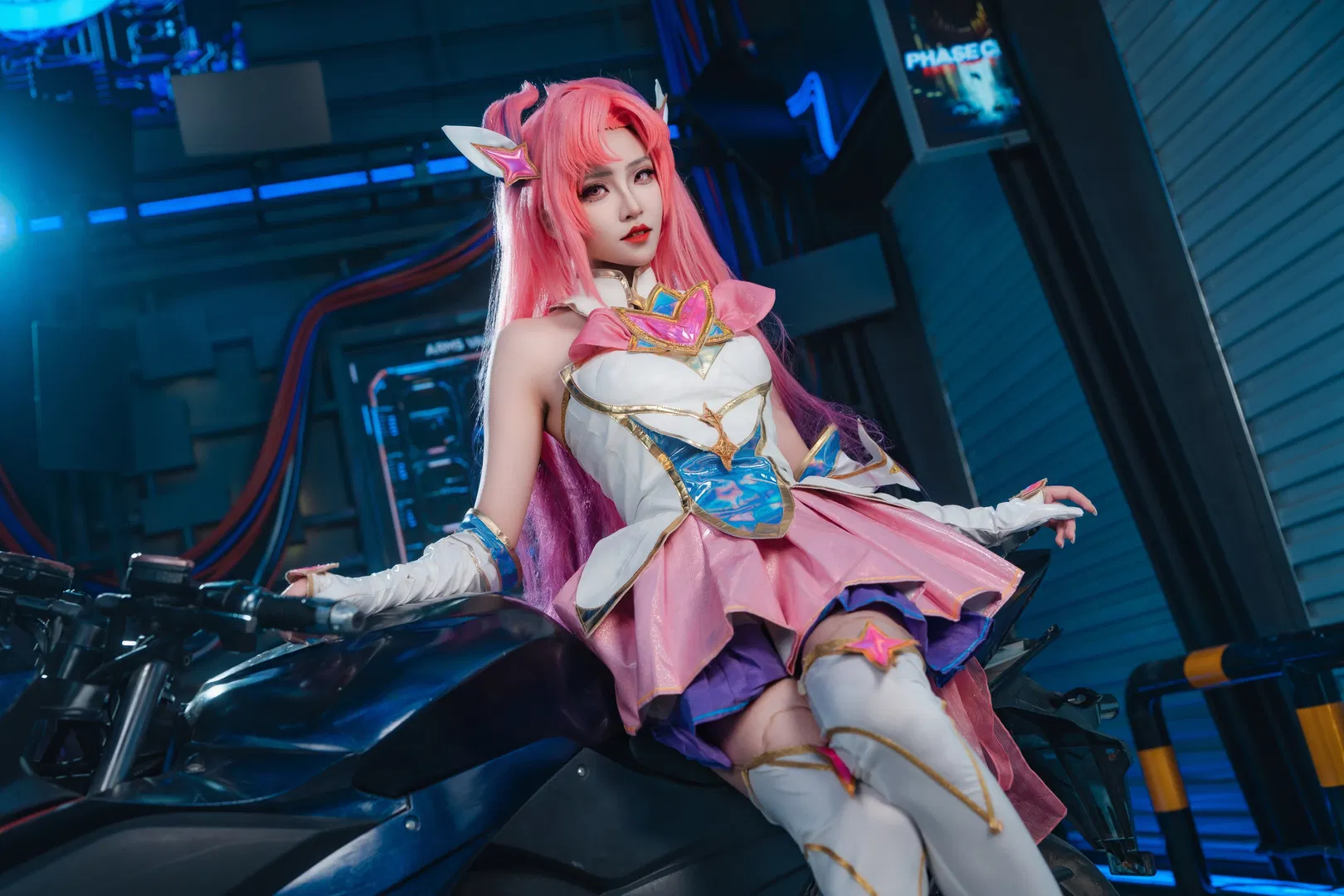 【卡莎cos】英雄联盟星之守护者第一弹，赛博朋克风棚拍记录 - 第 7 张