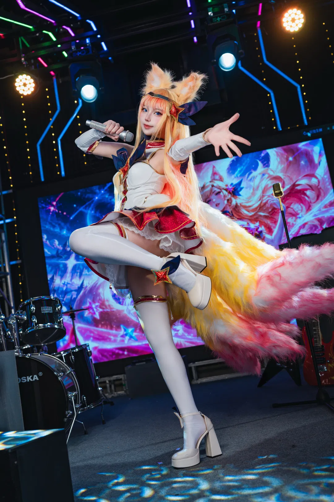 【阿狸cos】英雄联盟星之守护者偶像歌手舞台拍摄 - 第 2 张