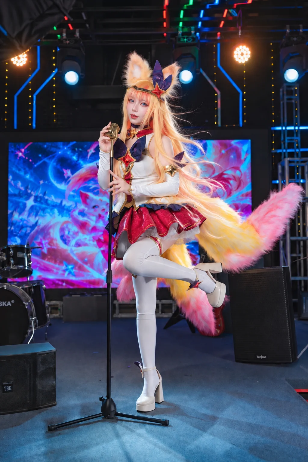 【阿狸cos】英雄联盟星之守护者偶像歌手舞台拍摄 - 第 6 张