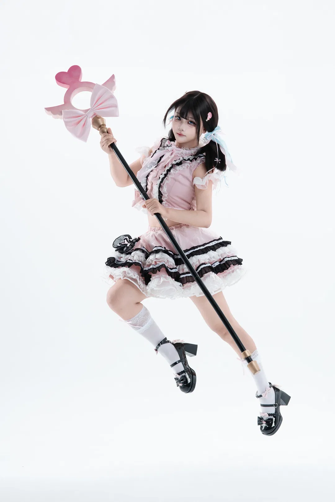 魔法少女偶像风白棚棚拍，粉色洛丽塔搭配白丝过膝袜 - 第 7 张