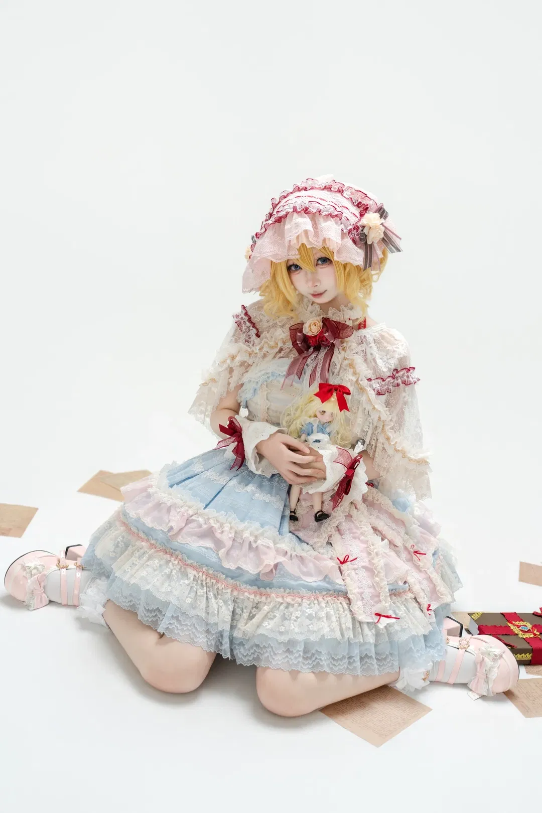 【爱丽丝玛格特罗依德cos】东方project doll系人偶的动作参考 - 第 10 张