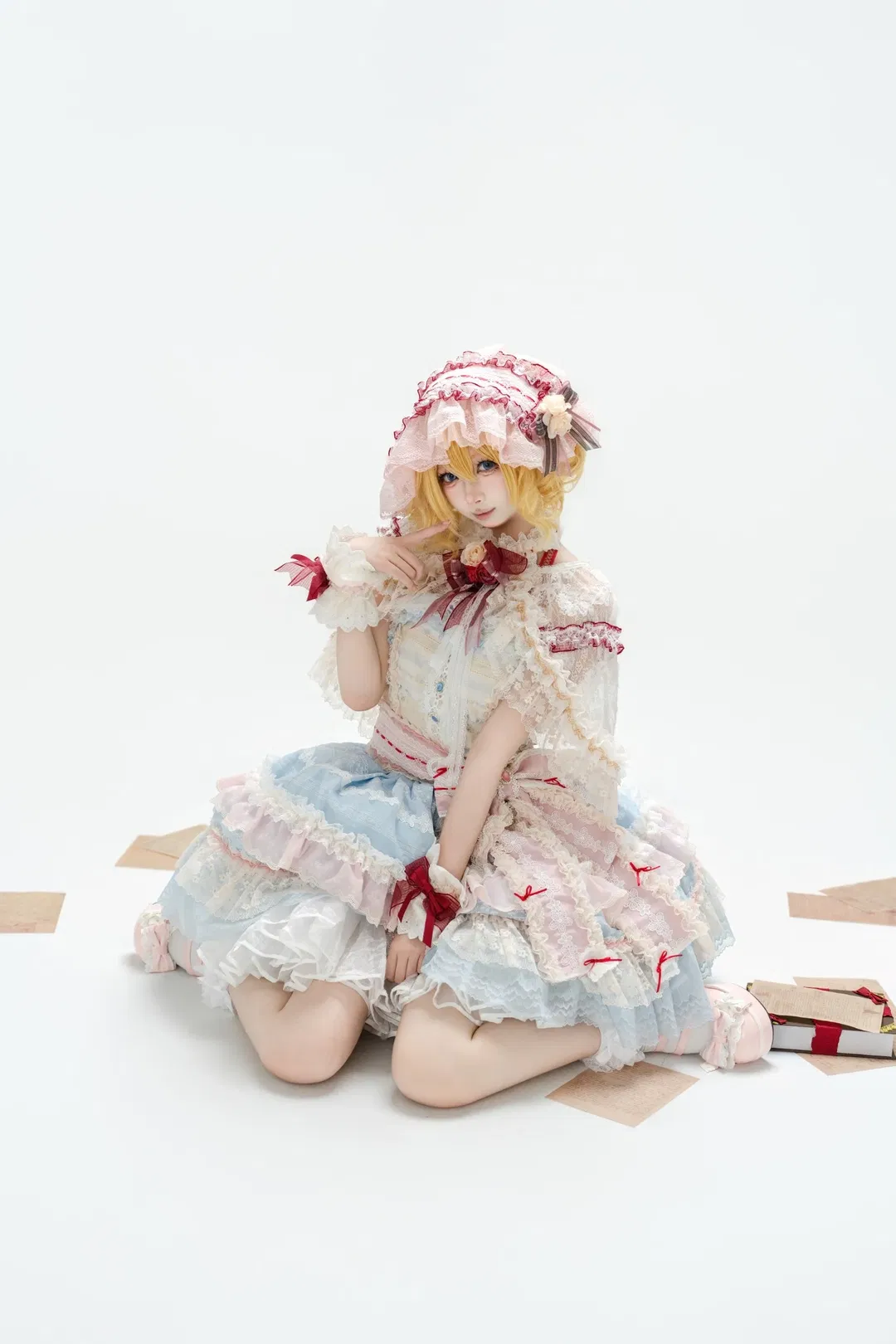 【爱丽丝玛格特罗依德cos】东方project doll系人偶的动作参考 - 第 2 张