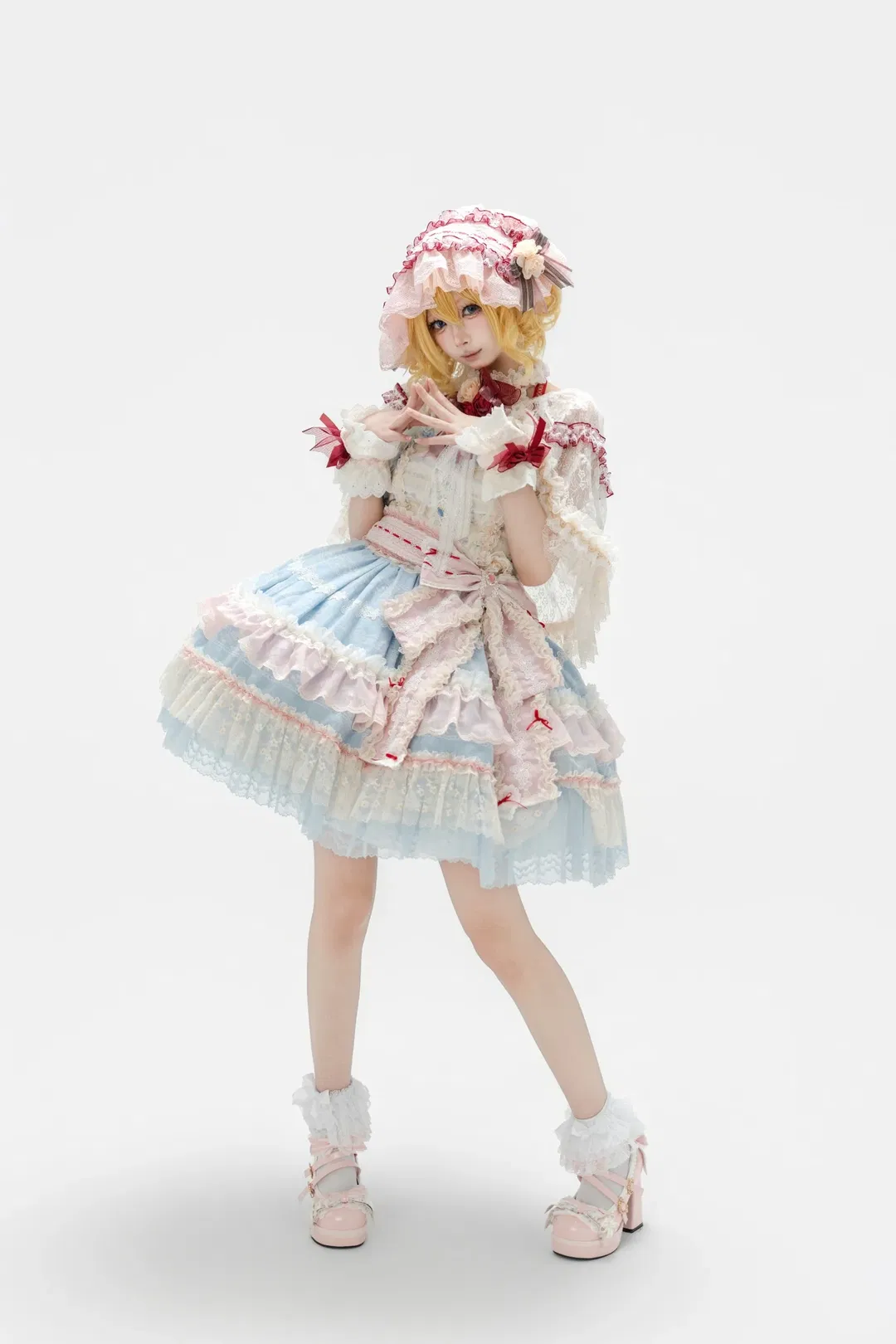 【爱丽丝玛格特罗依德cos】东方project doll系人偶的动作参考 - 第 5 张